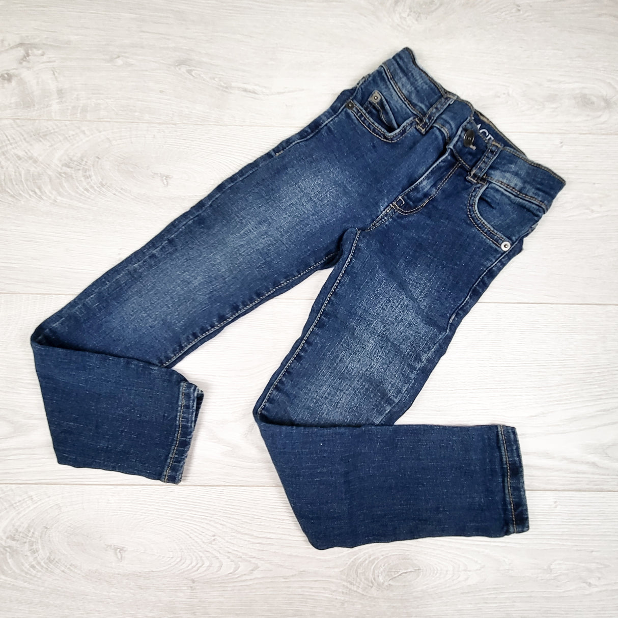 Old Navy slim fit jeans. Size 7