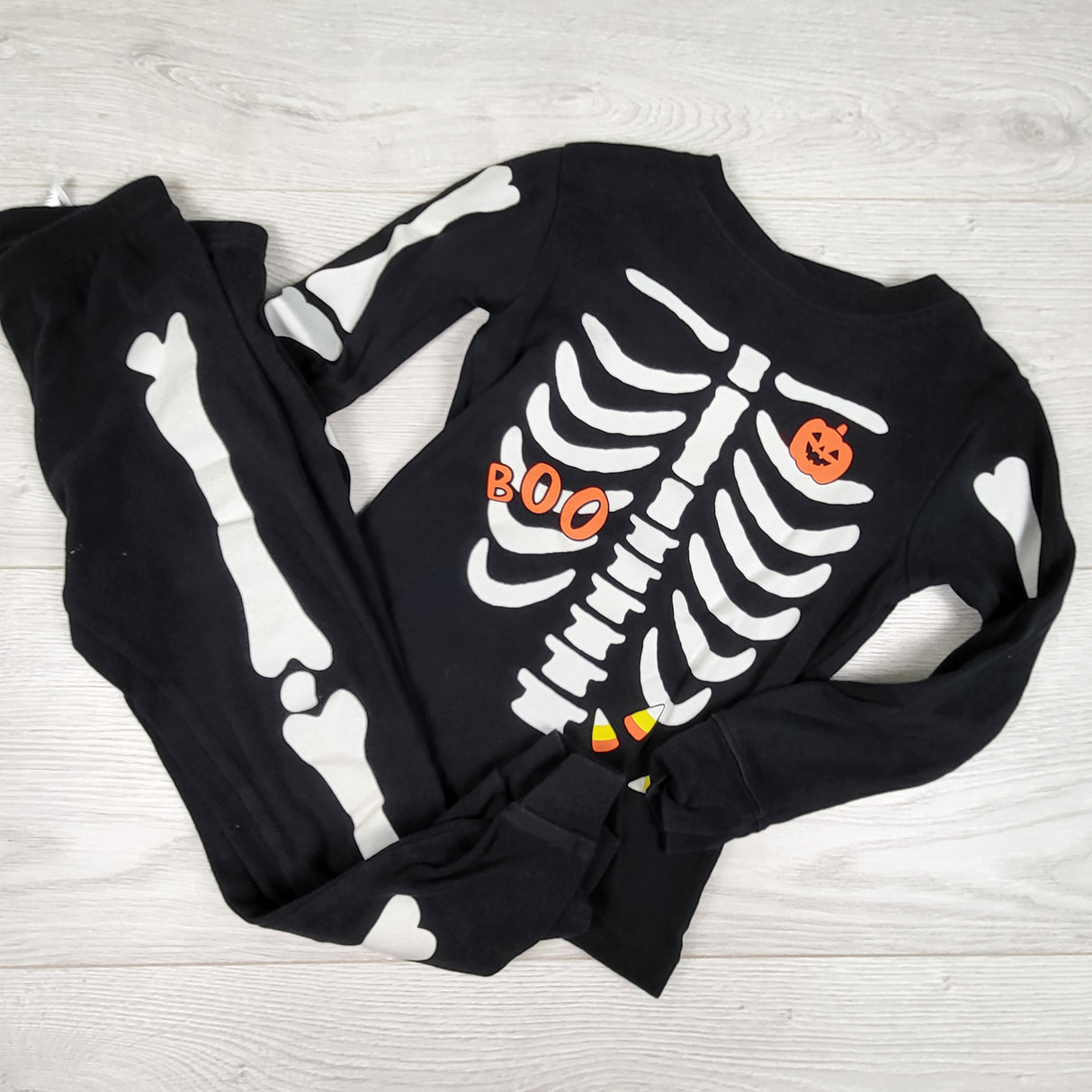 Child of Mine black 2pc skeleton PJs. Size 3T