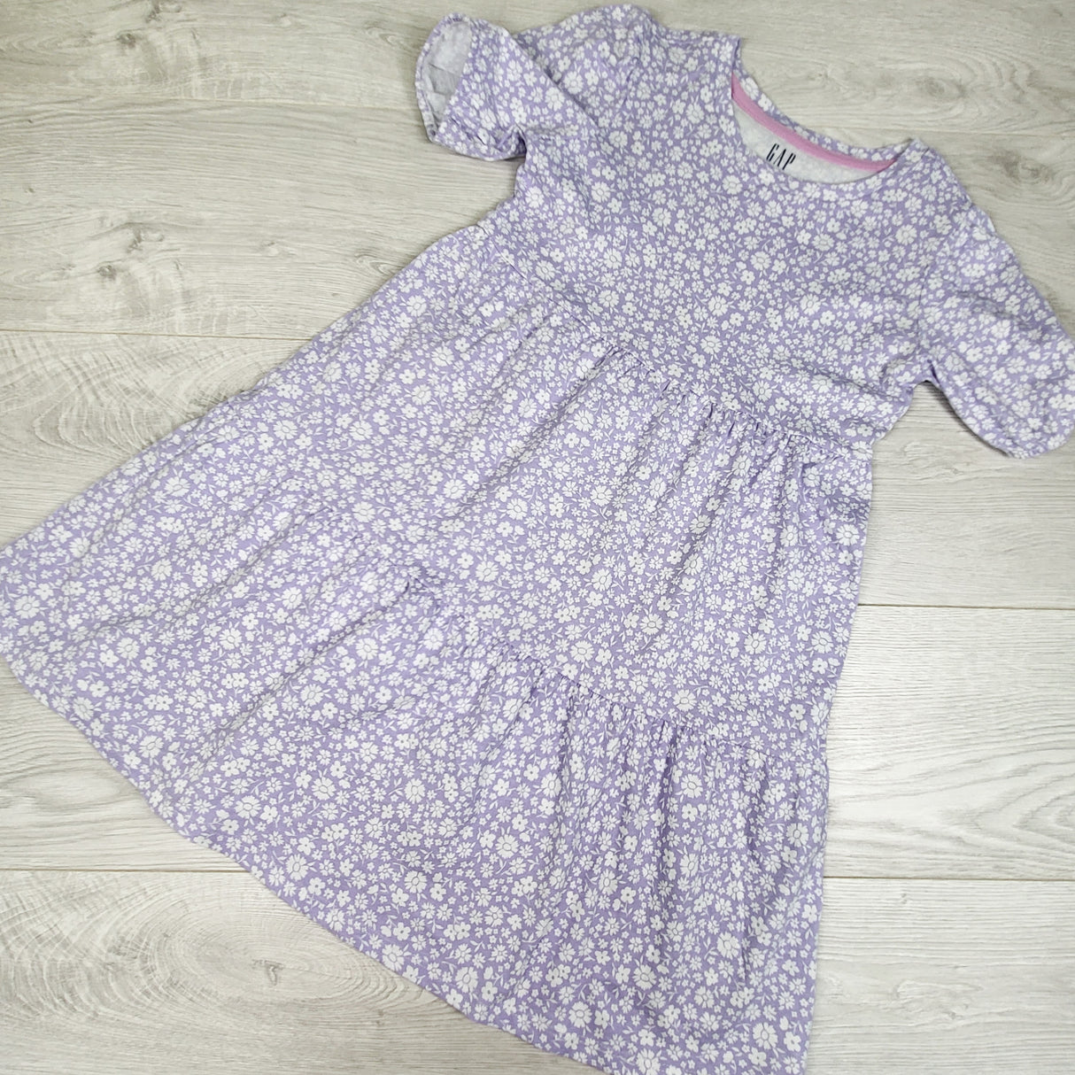 Gap purple floral print dress. Size 8