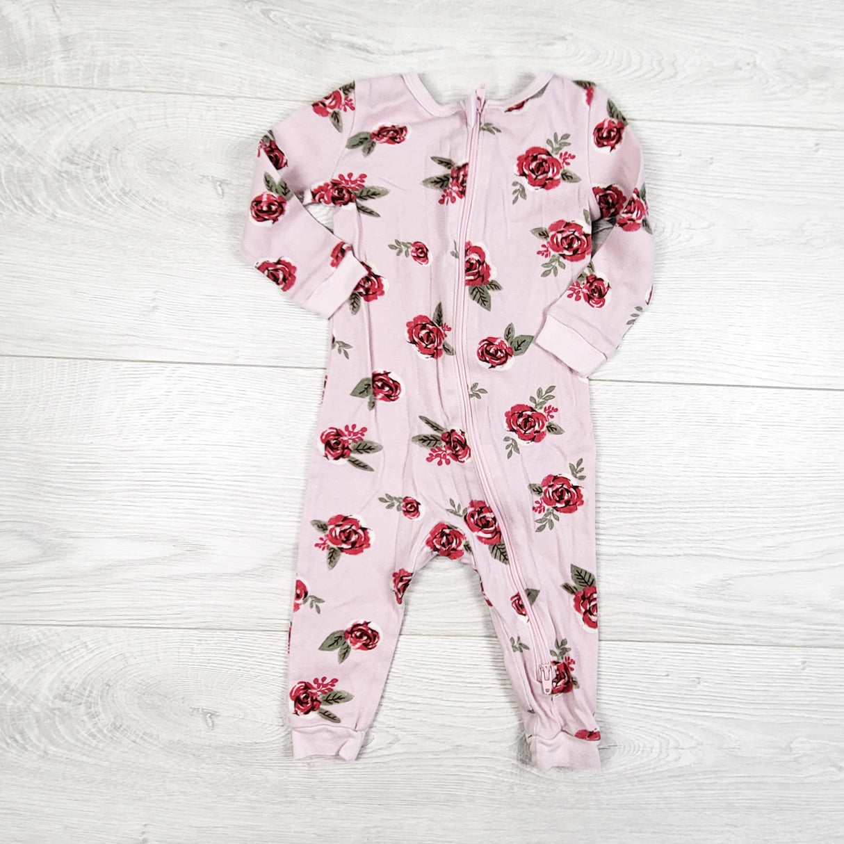 Joe Fresh pink zippered rose print sleeper. Size 3-6 months