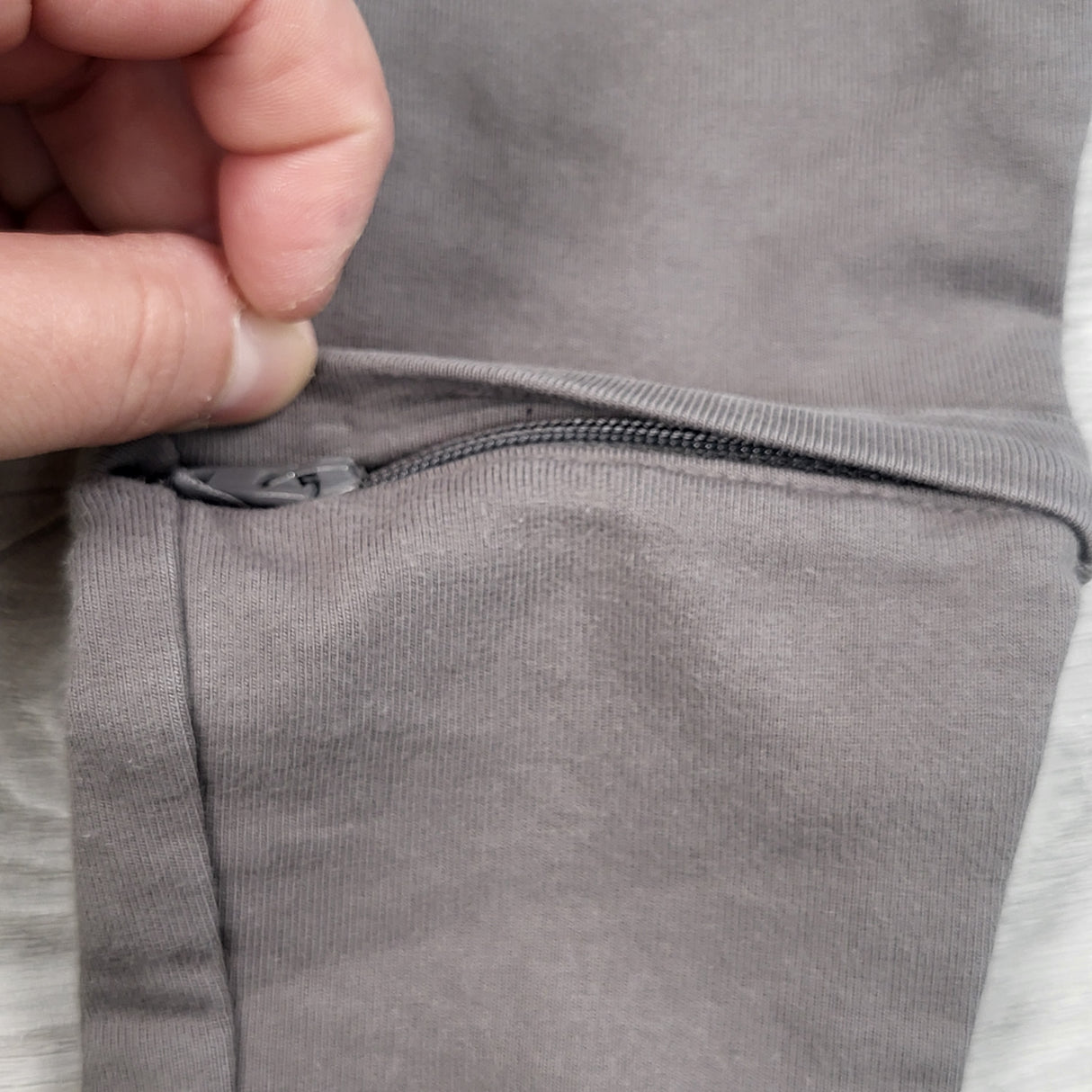 Peekaboo Beans grey convertible joggers. Size 1