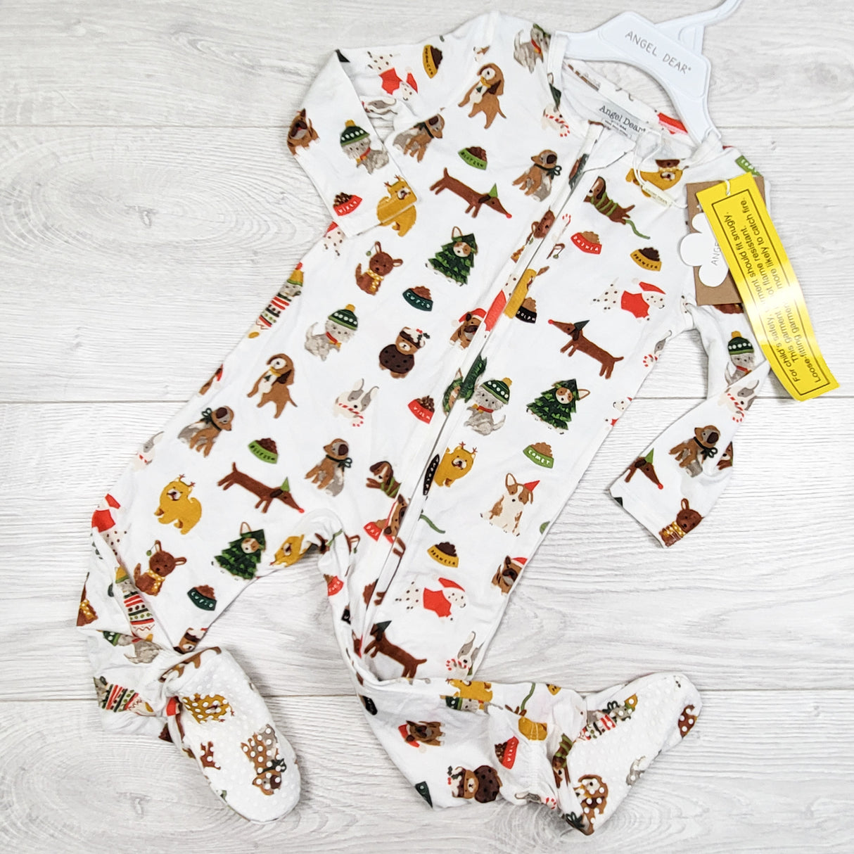 NEW - Angel Dear white zippered bamboo "Santa Paws" sleeper. Size 9-12 months