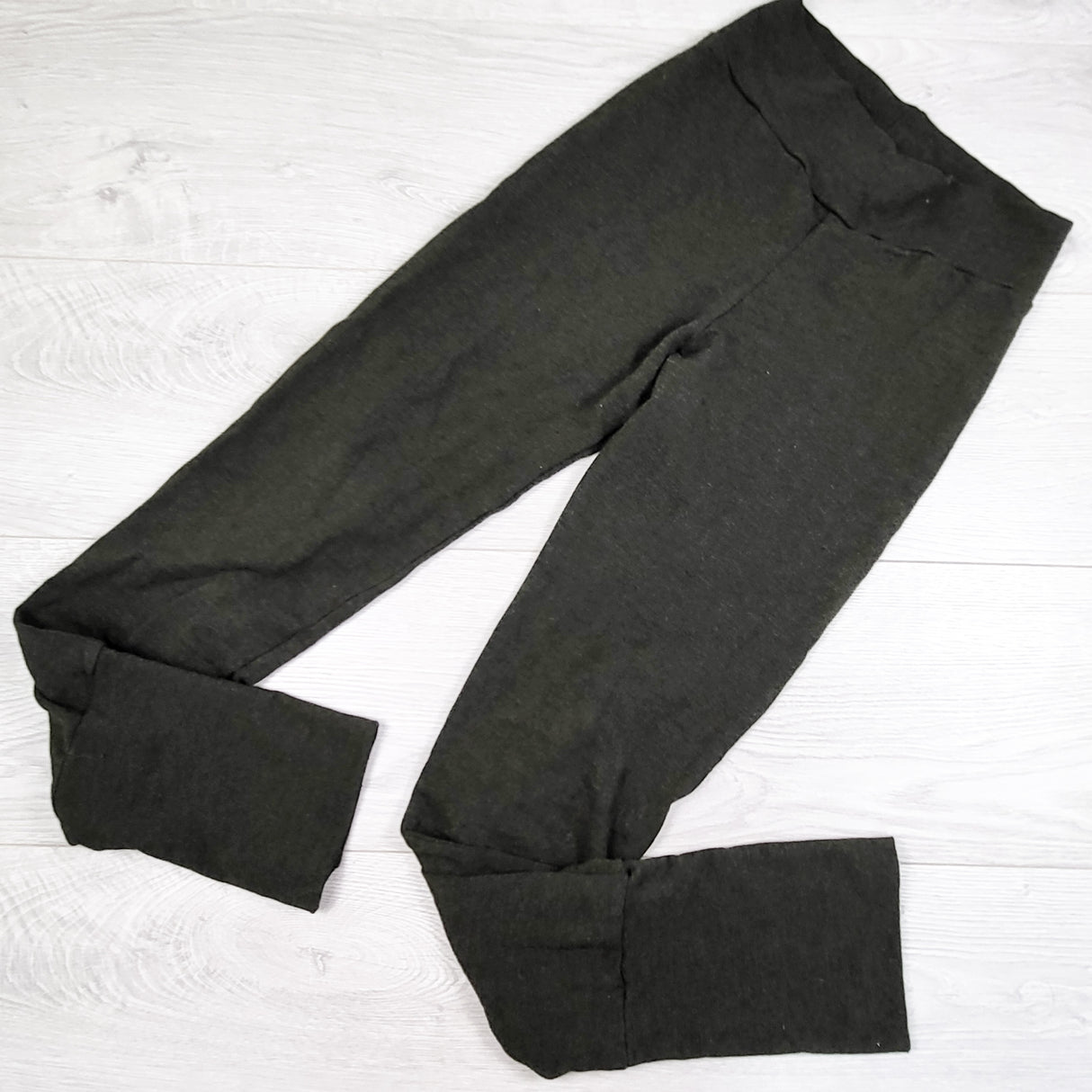 Nautical Nerys grey bamboo blend grow with me pants. Size 9-13 Years