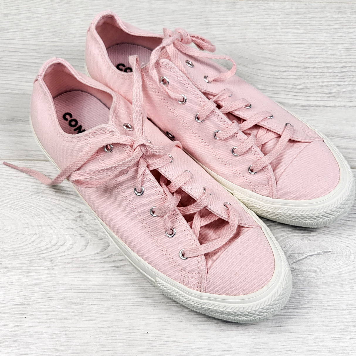 Converse pink Chuck Taylor All Star Ox Low Top Sneakers. Youth size 5