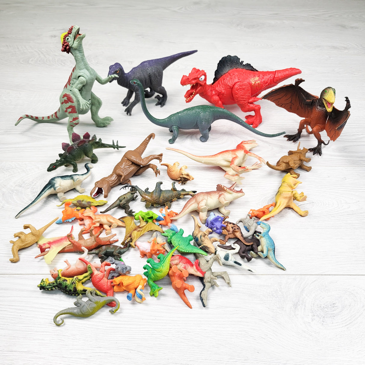 Large lot of dinosaur toys (sorry, no shipping)
