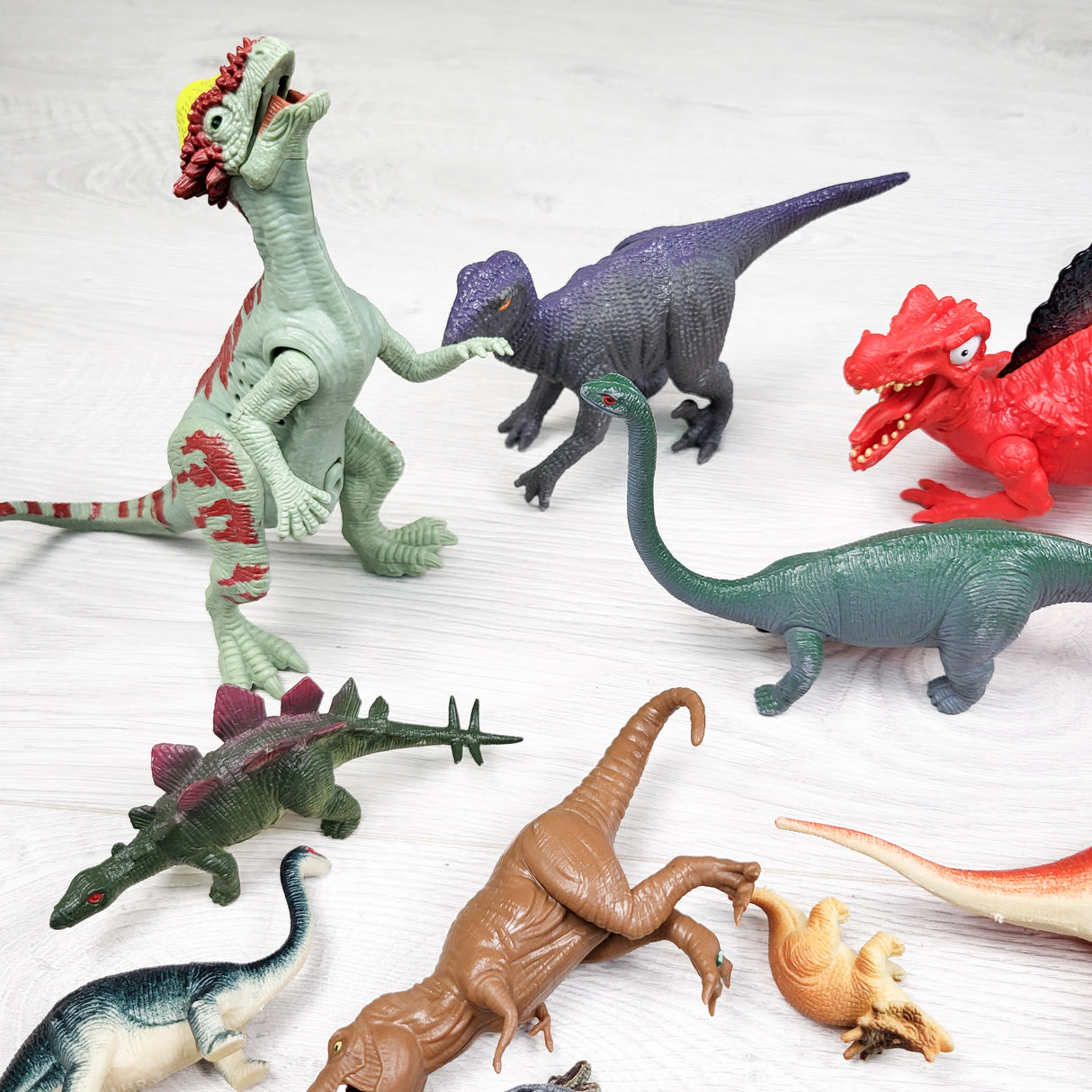Large lot of dinosaur toys (sorry, no shipping)