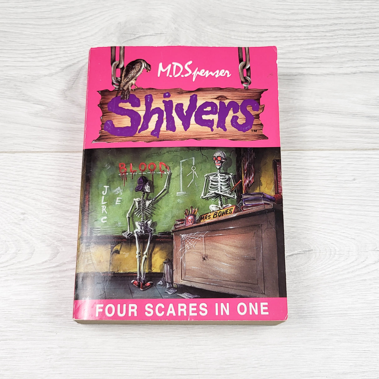Shivers. Soft cover chapter bok with 4 scary stories (no shipping)