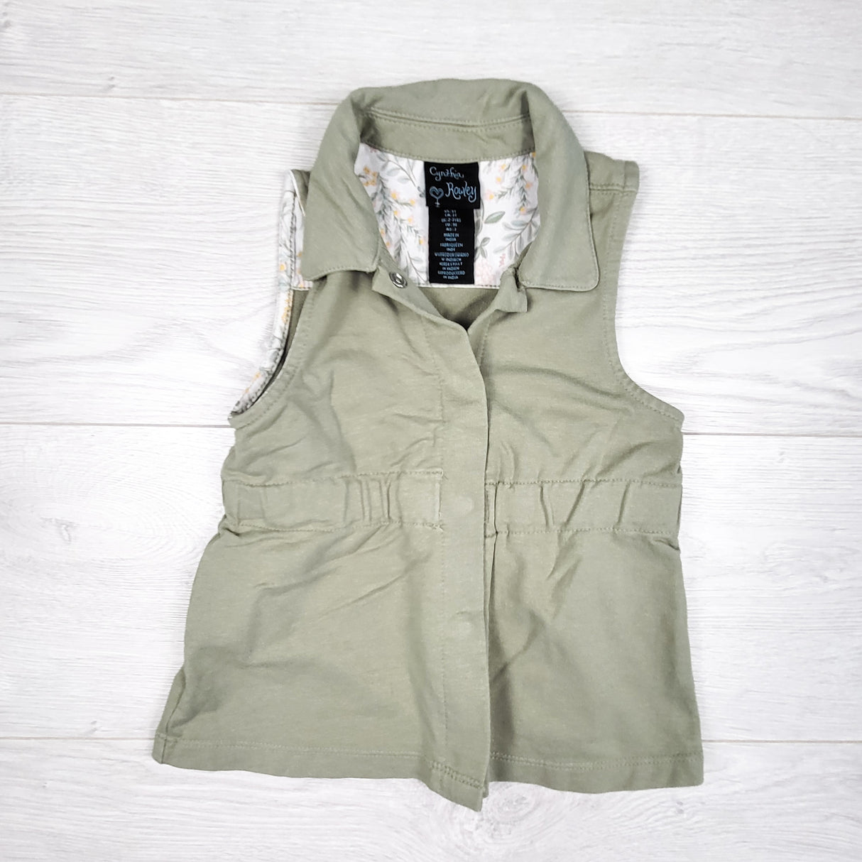 Cynthia Rowley olive green snap button cotton vest. Size 3T