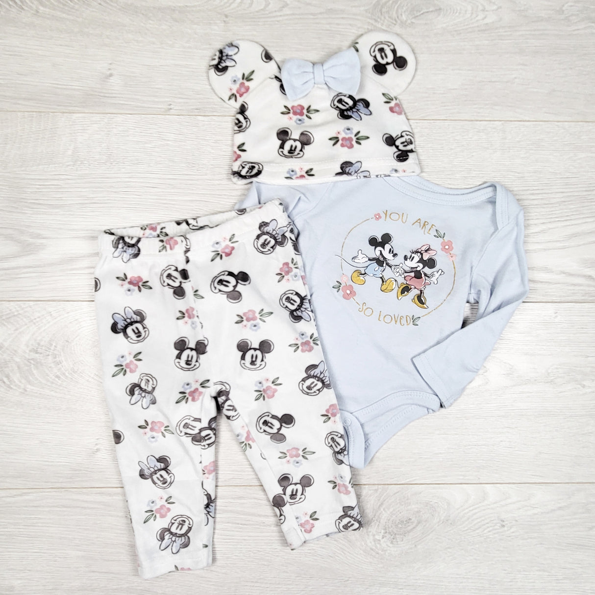Disney Baby white and blue 3pc Minnie Mouse set. Size 0-3 months