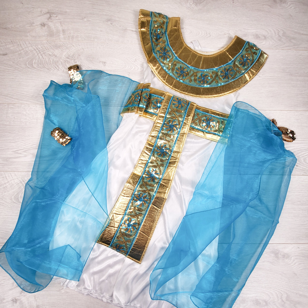 Cleopatra costume - MISSING HEAD PIECE. Size 4-6 Years