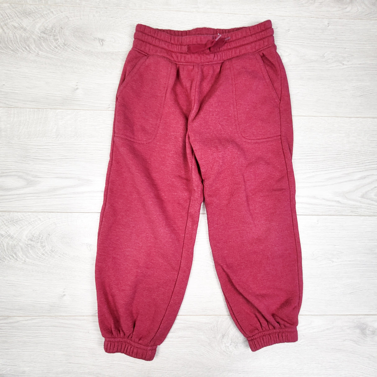 Oshkosh dark pink fleecy lined joggers. Size 4T