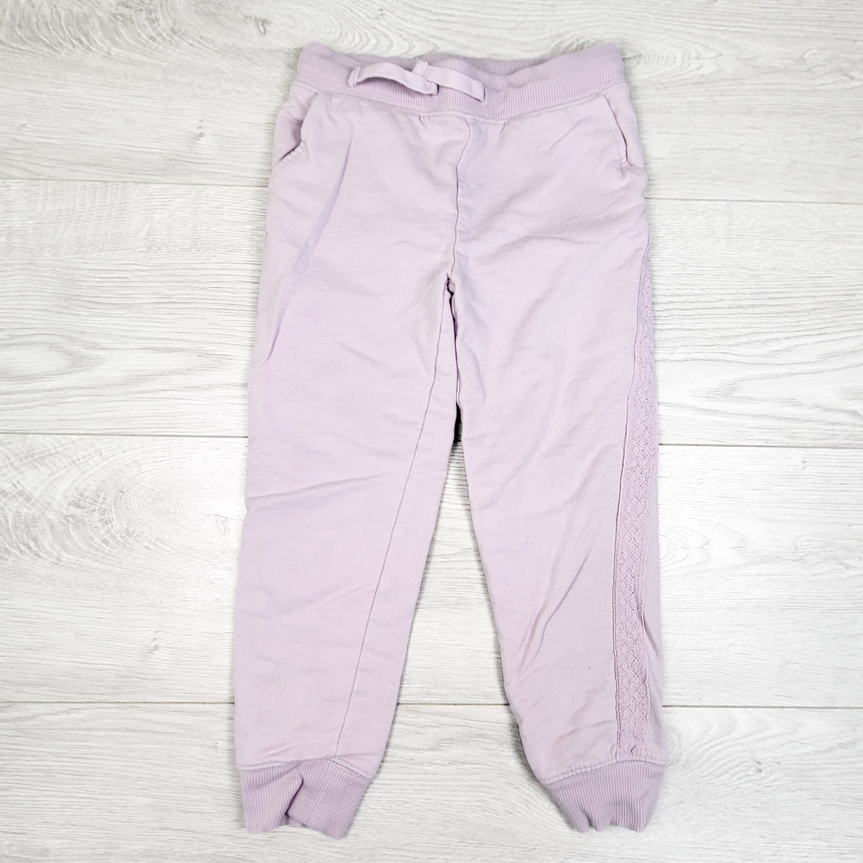 Oshkosh light purple joggers with lace side stripe. Size 5T