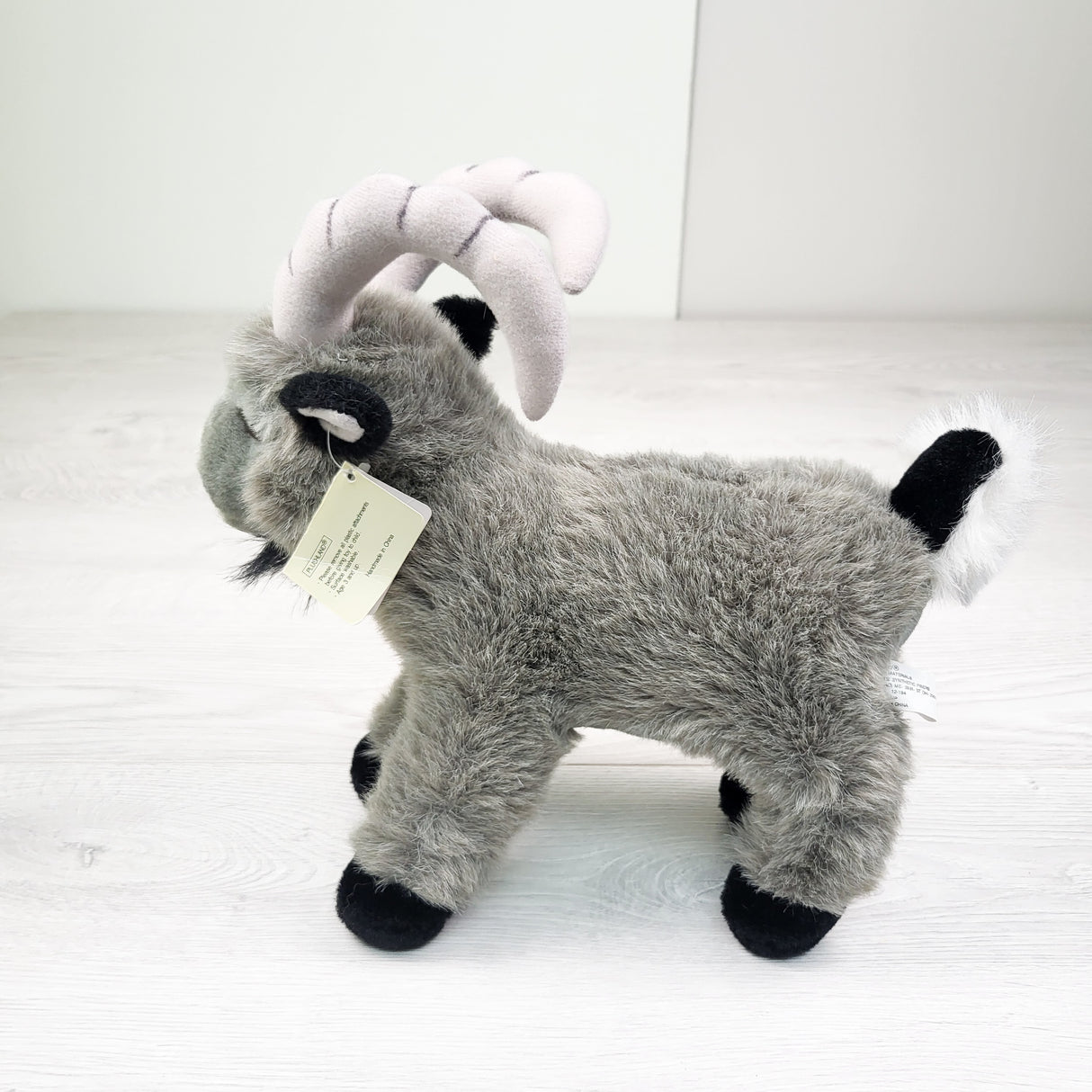 NEW - Vintage 1999 Plushland Mountain Longhorn Goat Grey Plush (12 Inch)