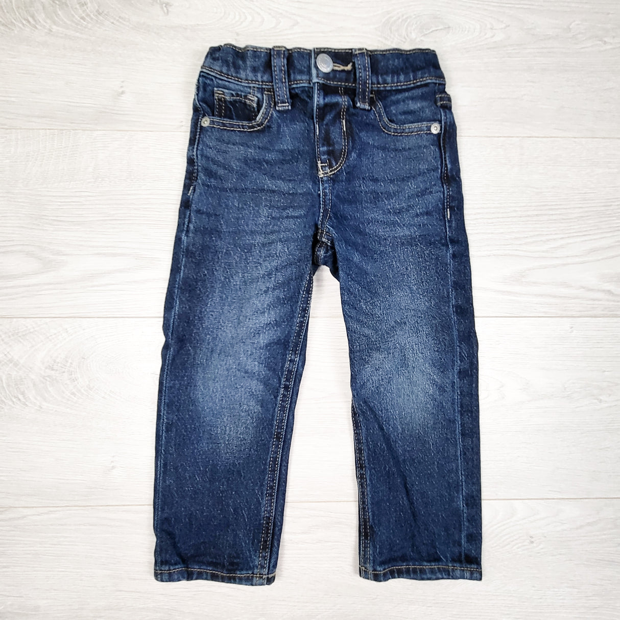 Old Navy straight leg jeans. Size 3T
