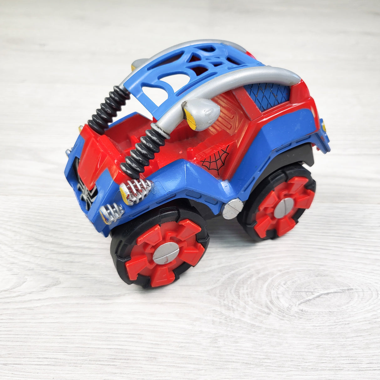 Playskool Heroes Marvel Super Hero Adventures Flip-Out Stunt Buggy