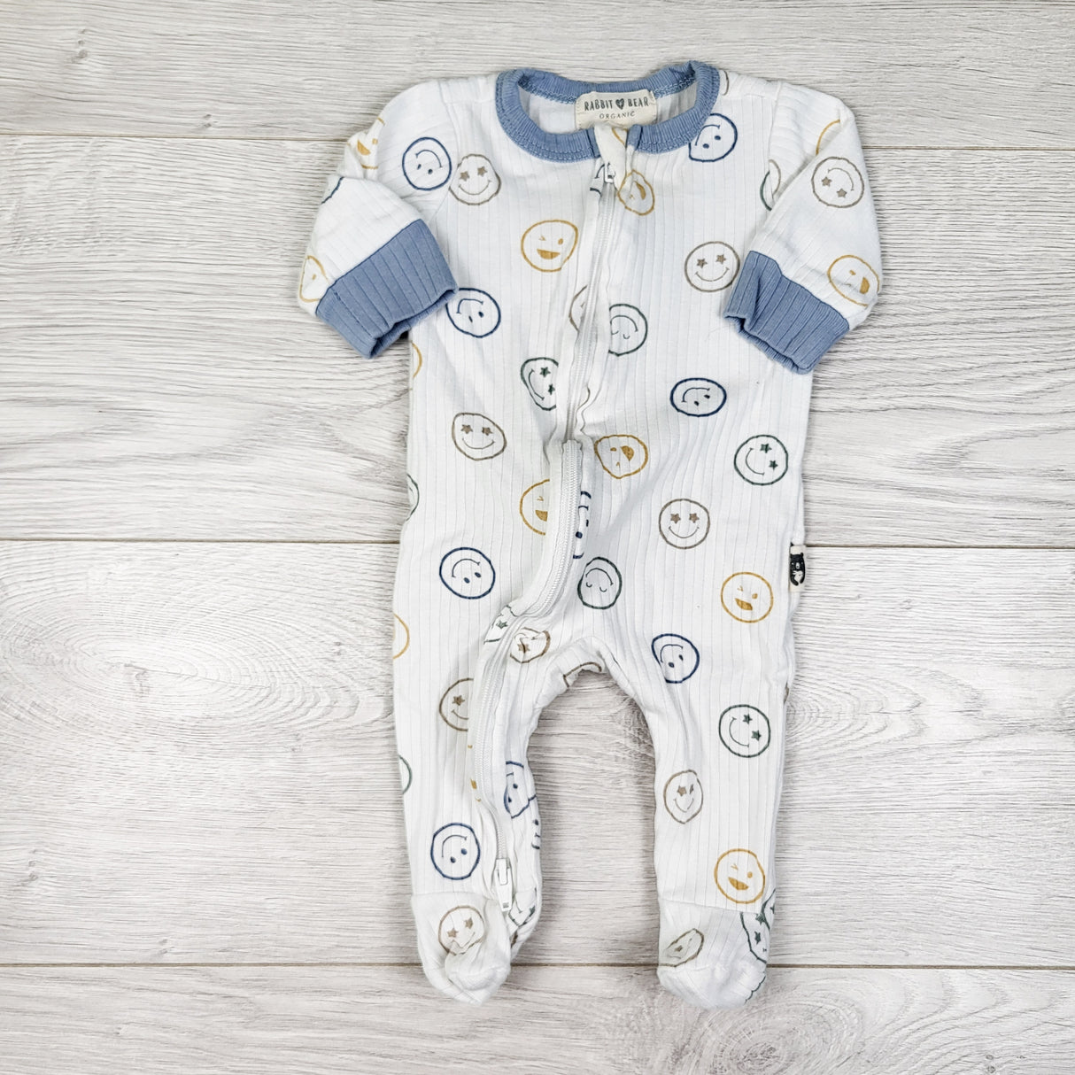 Rabbit and Bear white ribbed zippered smiley face sleeper. Size 0-3 months