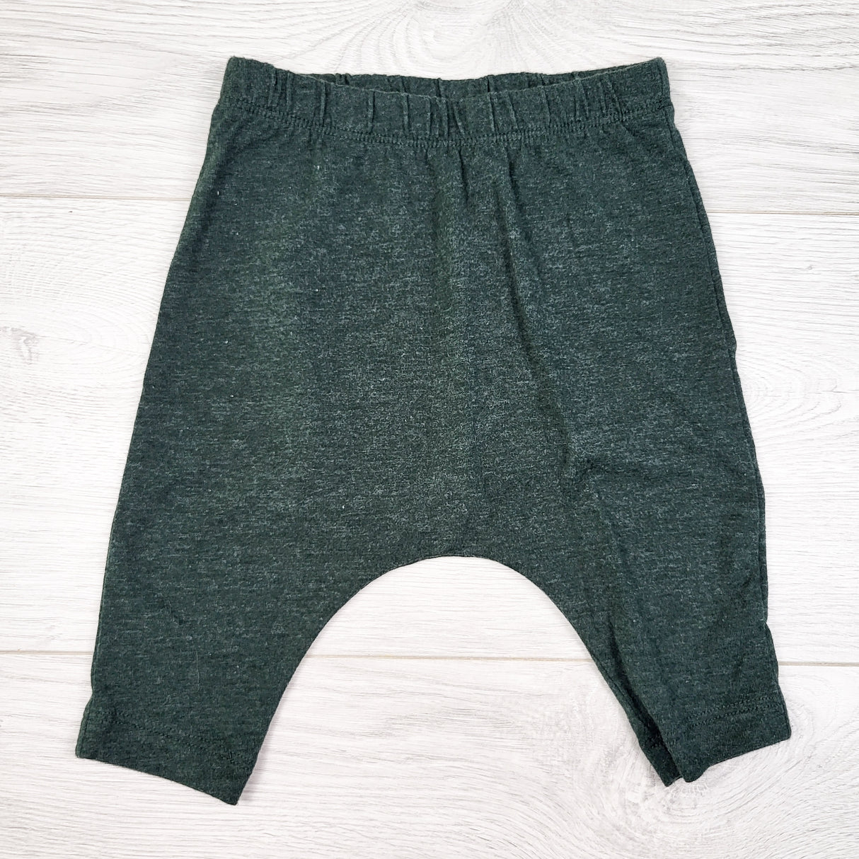 Old Navy green drop crotch pants. Size 0-3 months