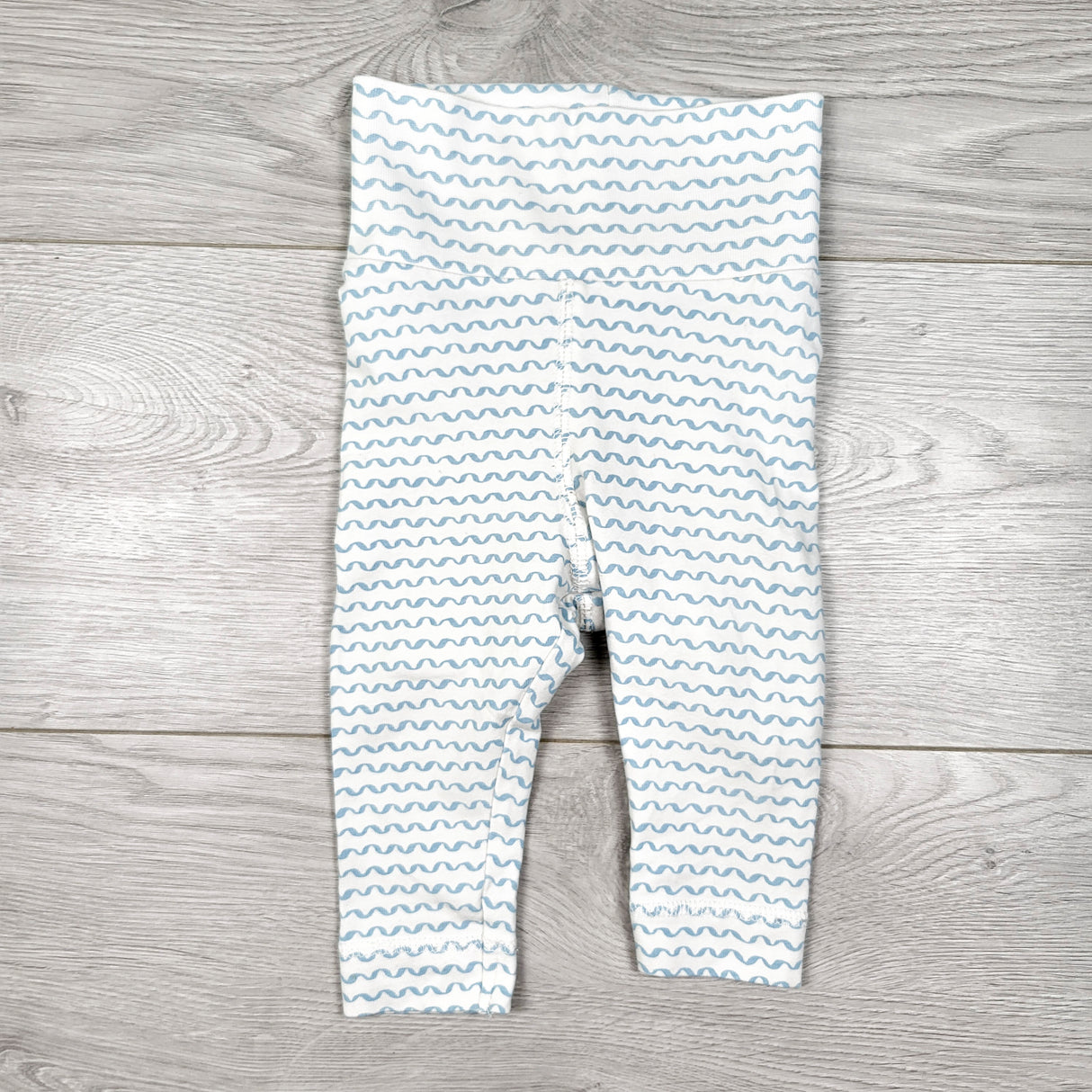H and M wave pattern organic cotton pants. Size 2-4 months