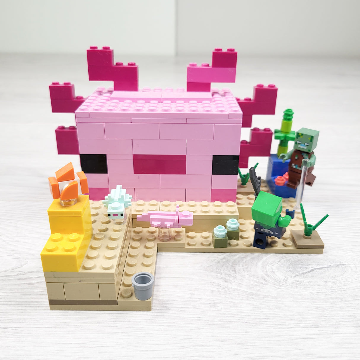 LEGO Minecraft The Axolotl House (21247) building set