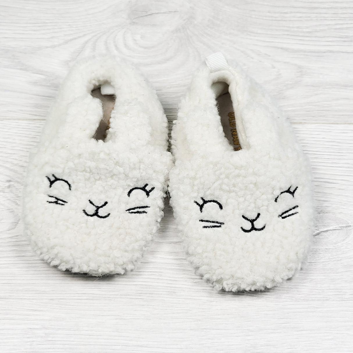 Old Navy white sherpa bunny slippers. Size 18-24 months