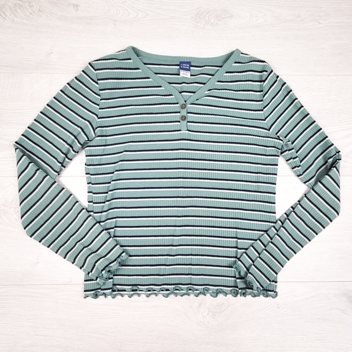 Old Navy green striped ribbed long sleeve top. Size 10/12