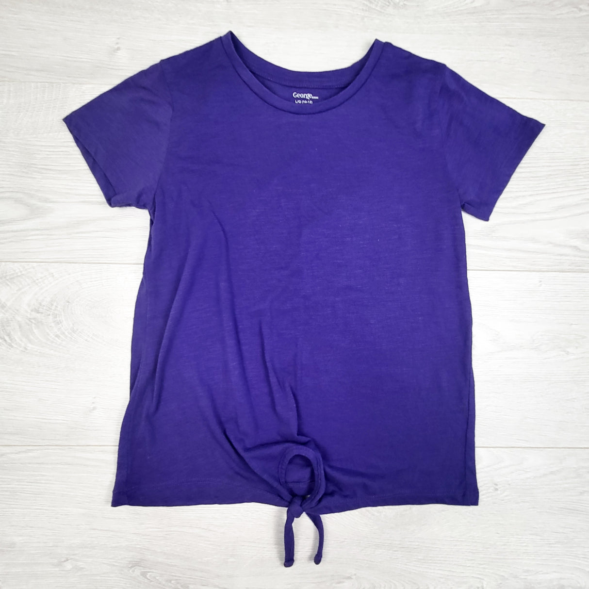 George purple front knot t-shirt. Size 10/12