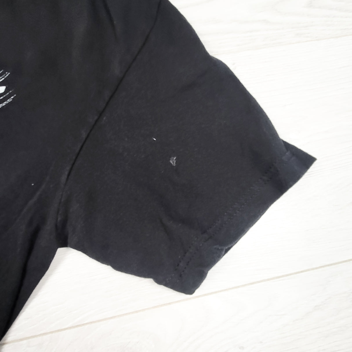 Ghost Face black graphic t-shirt. ADULT size small - AS IS