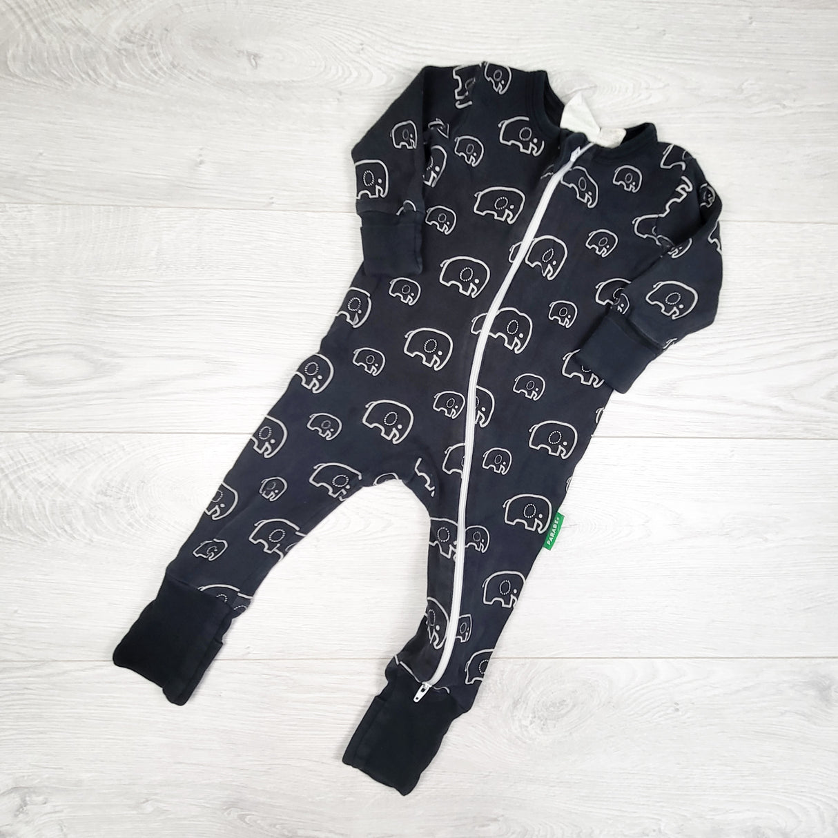 Parade charcoal organic cotton sleeper with elephants. Size 6-12 months