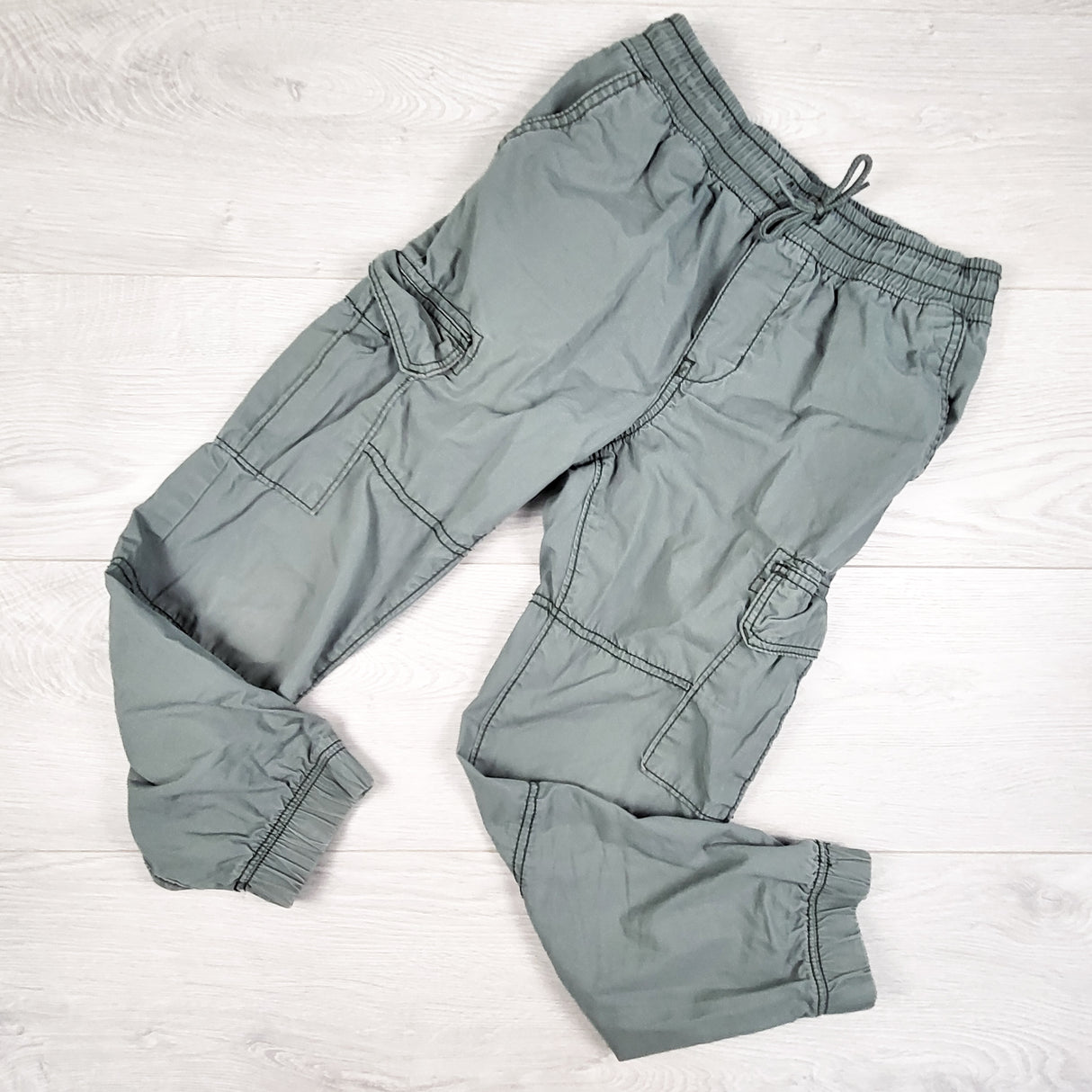 Oshkosh sage cargo joggers. Size 8