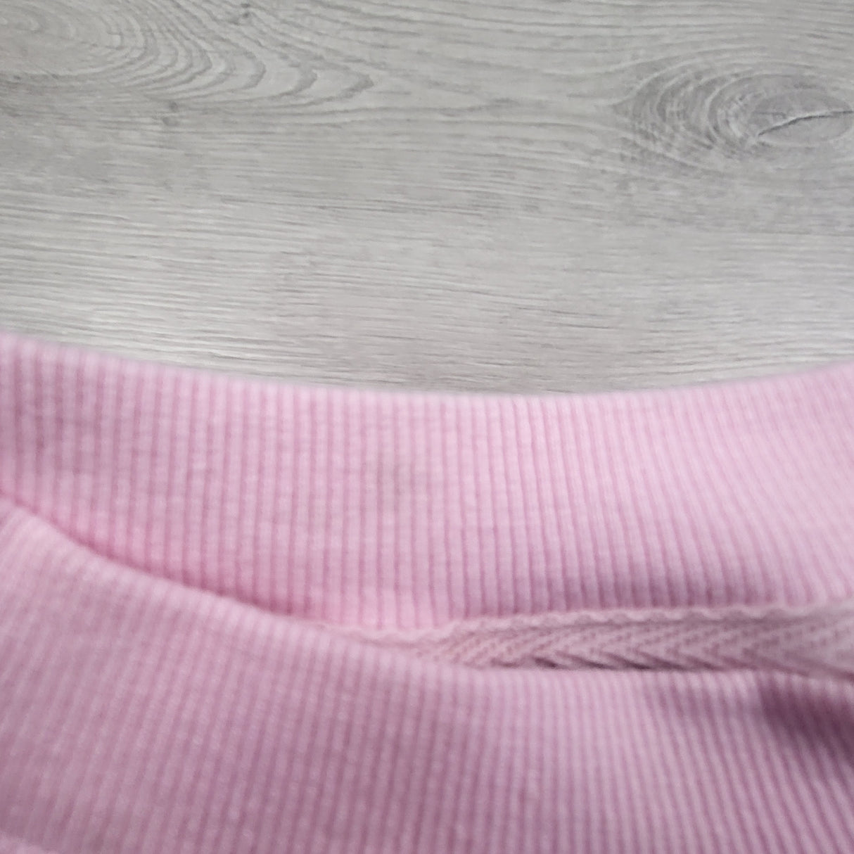 Old Navy pink fleecy lined heart print sweatshirt. Size 14/19 - AS IS