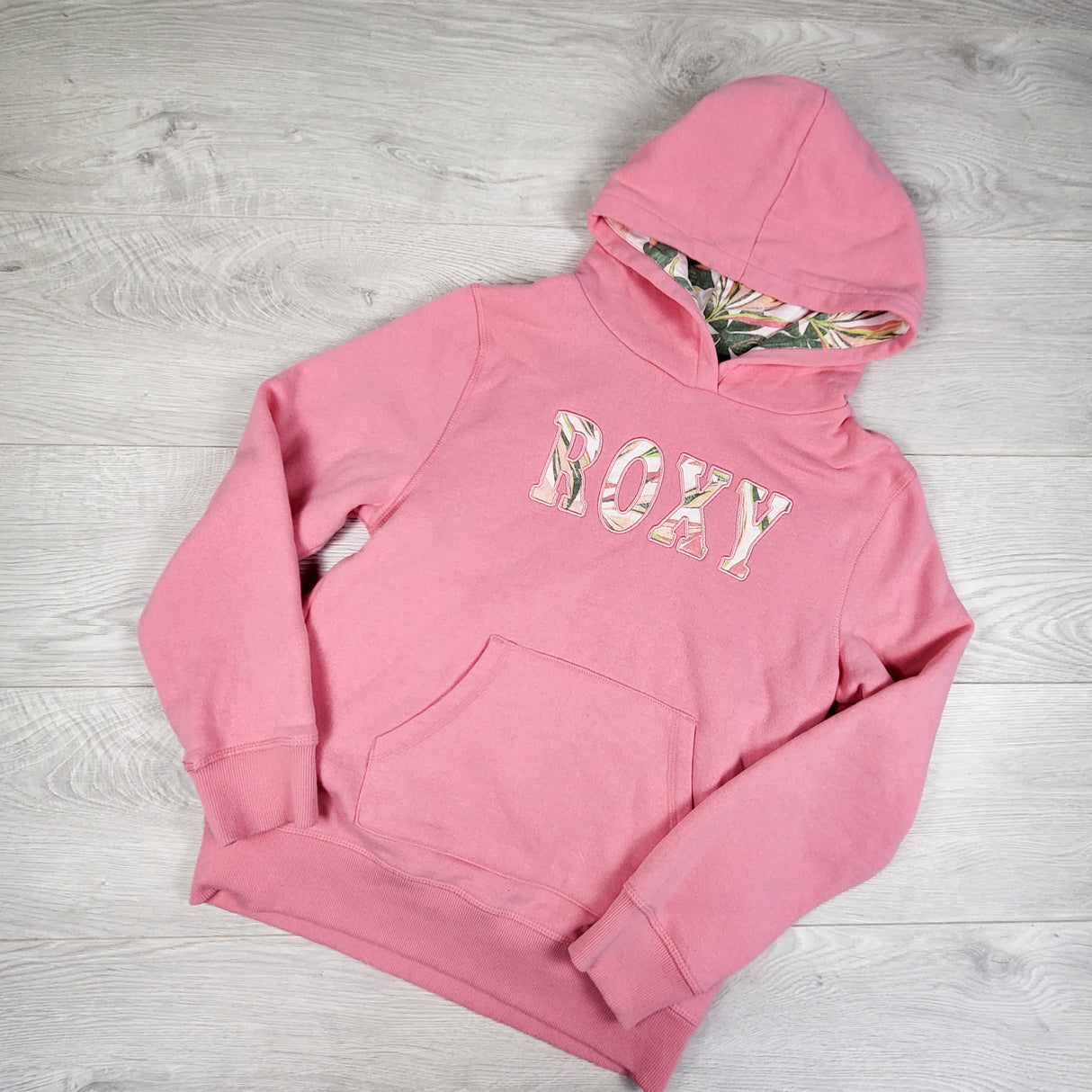 Roxy pink fleecy lined pullover hoodie. Size 14/16