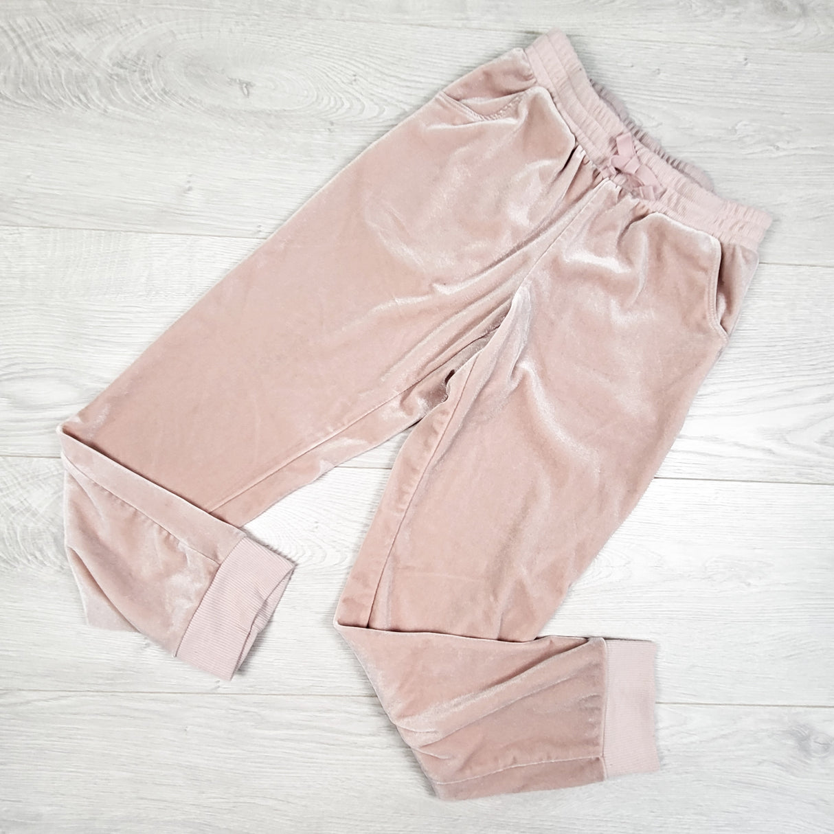 Children's Place pink elastic waist velvet pants. Size 7/8