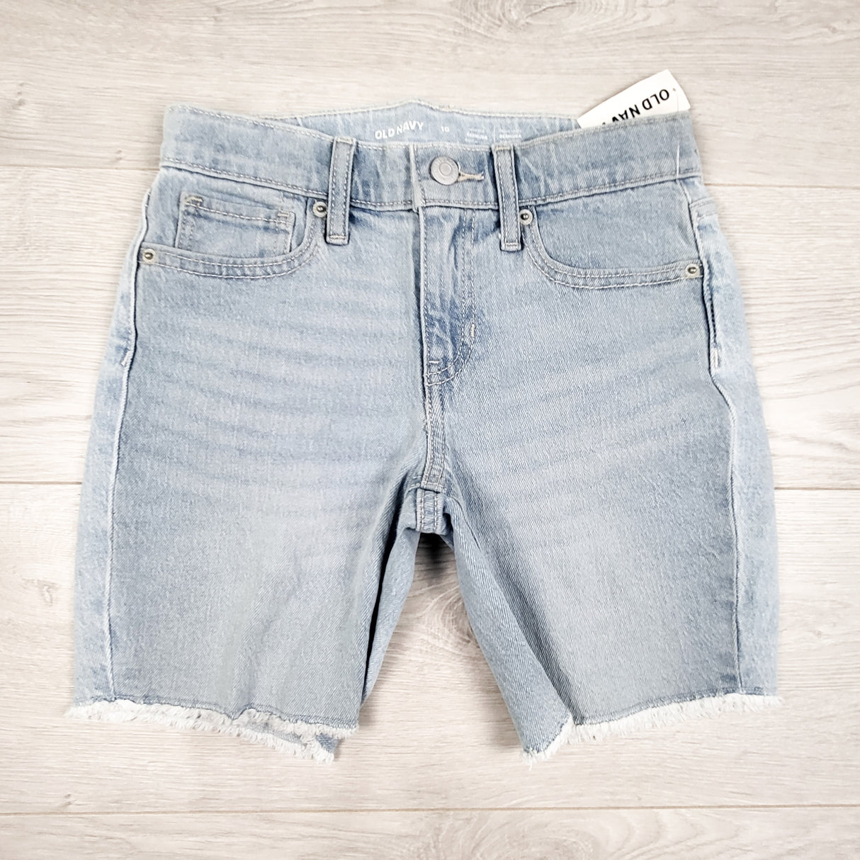 NEW - Old Navy light wash high rise denim Bermuda shorts. Size 10