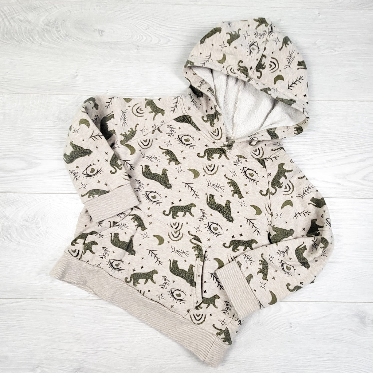 Little Rowe beige French terry pullover hoodie with cheetahs. Size 4T
