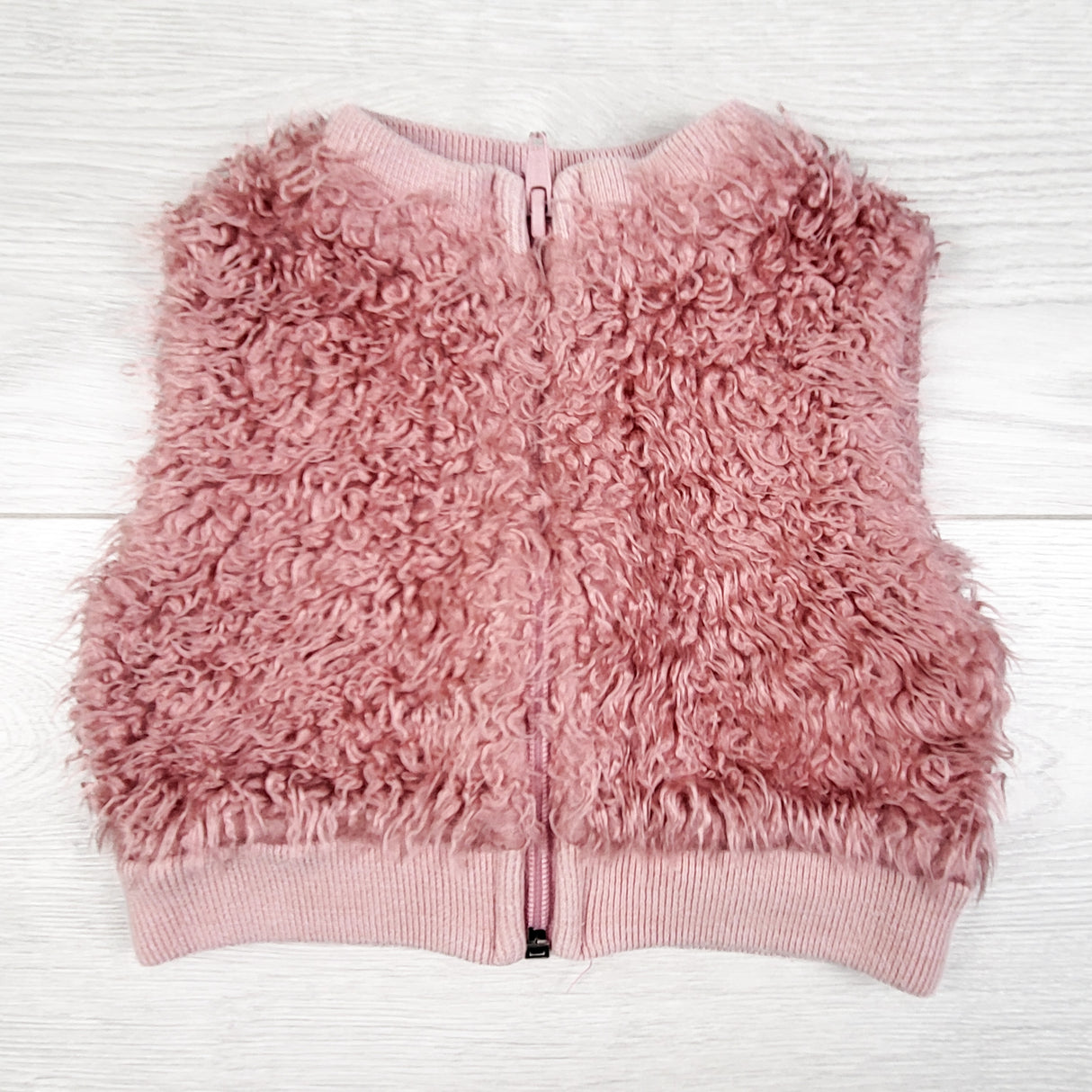Vintagae Vanille & Chocolat pink faux fur vest. Size 18 months