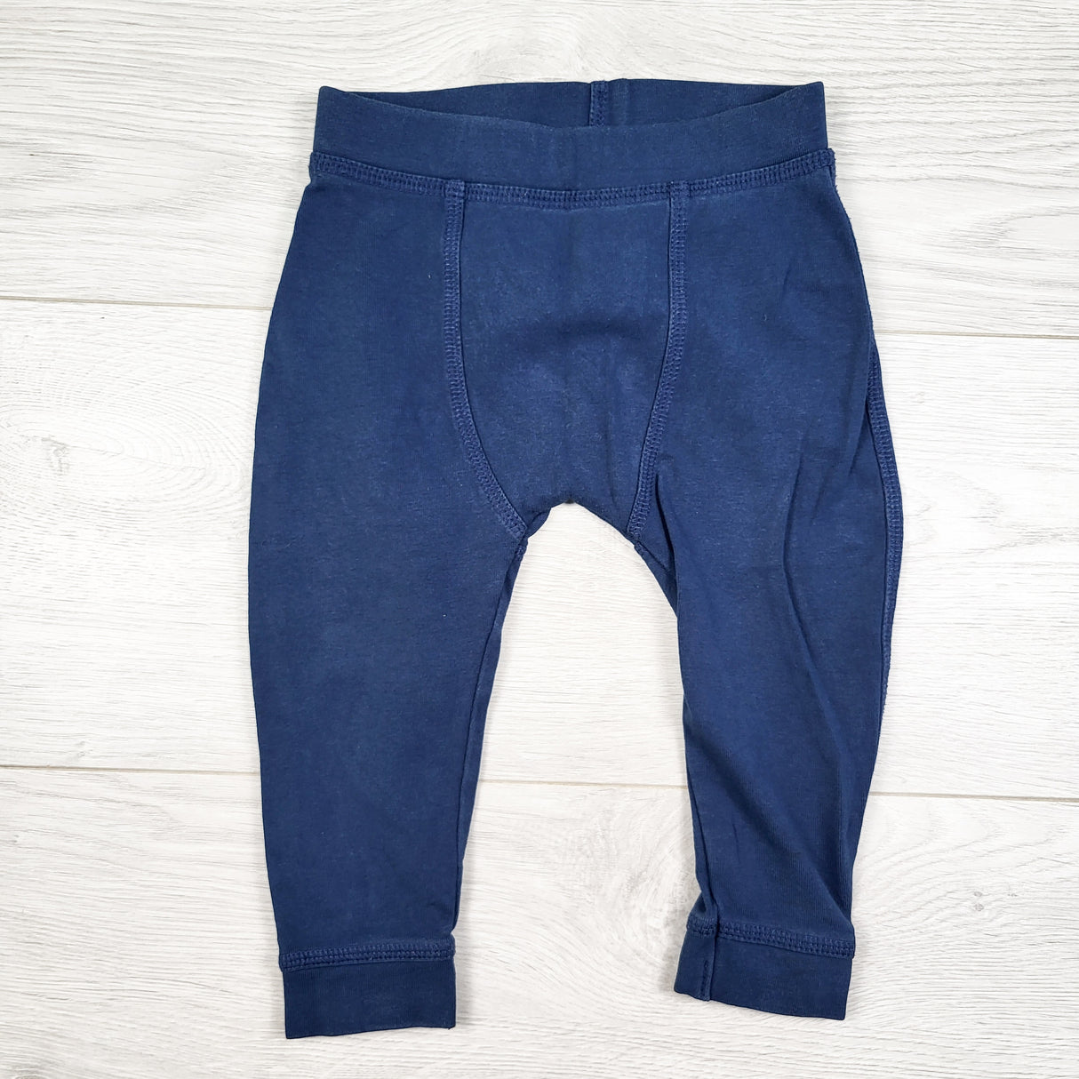 Peekaboo Beans blue leggings. Size 3-6 months