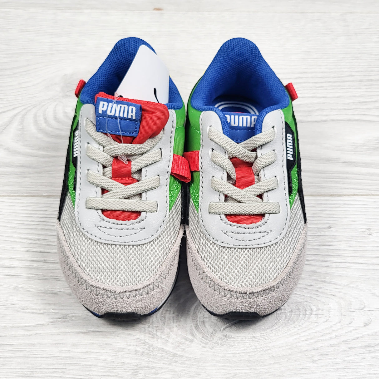 NEW - Puma "Future Rider" shoes. Size 6