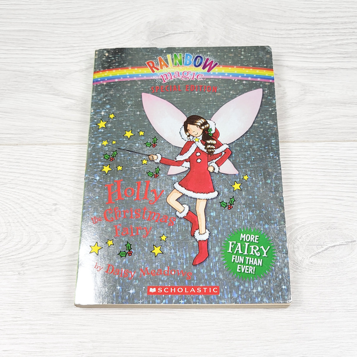 Rainbow Magic: Holly the Christmas Fairy. Soft cover chapter book