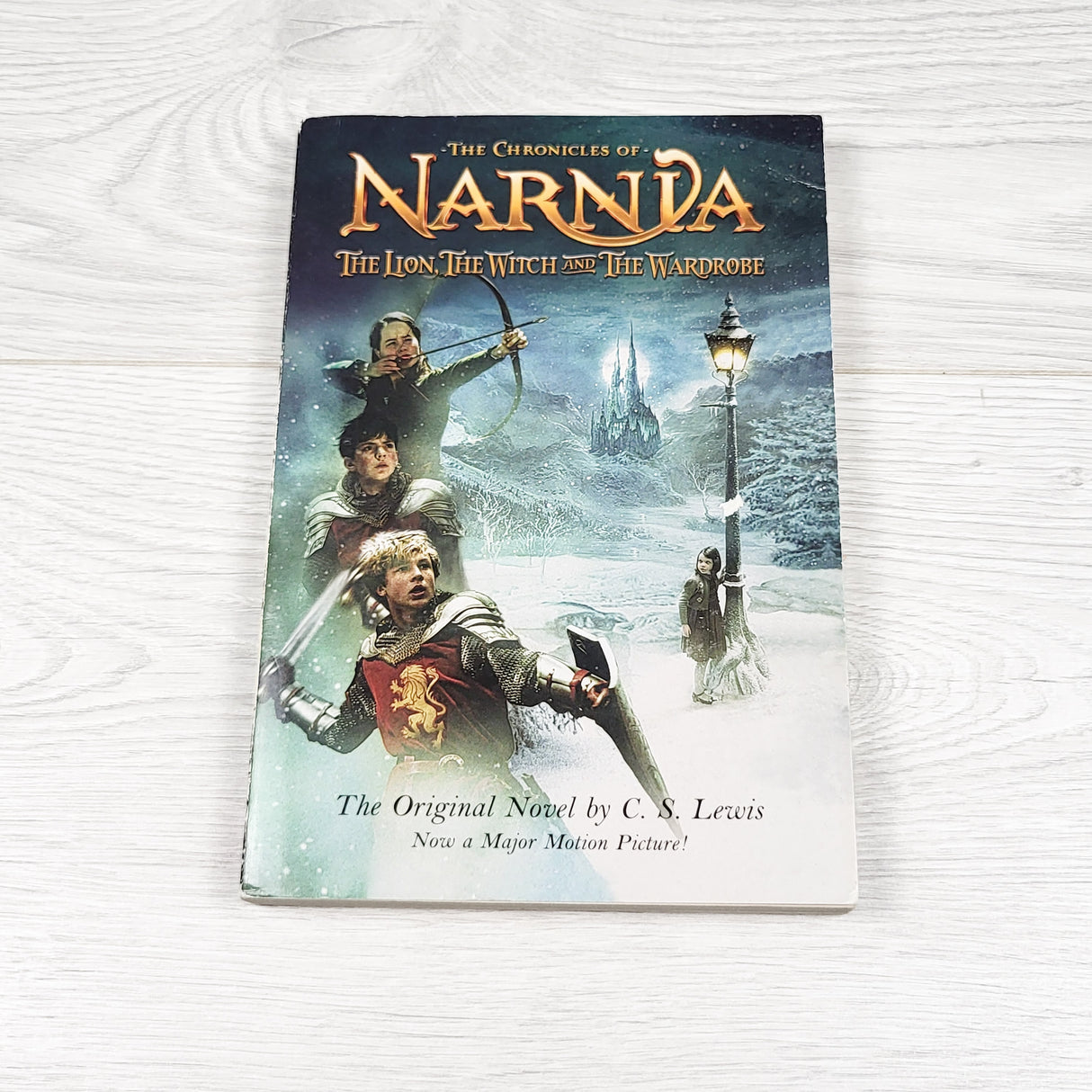 The Chronicles of Narnia: The Lion, The Witch and the Wardrobe. Soft cover chapter book