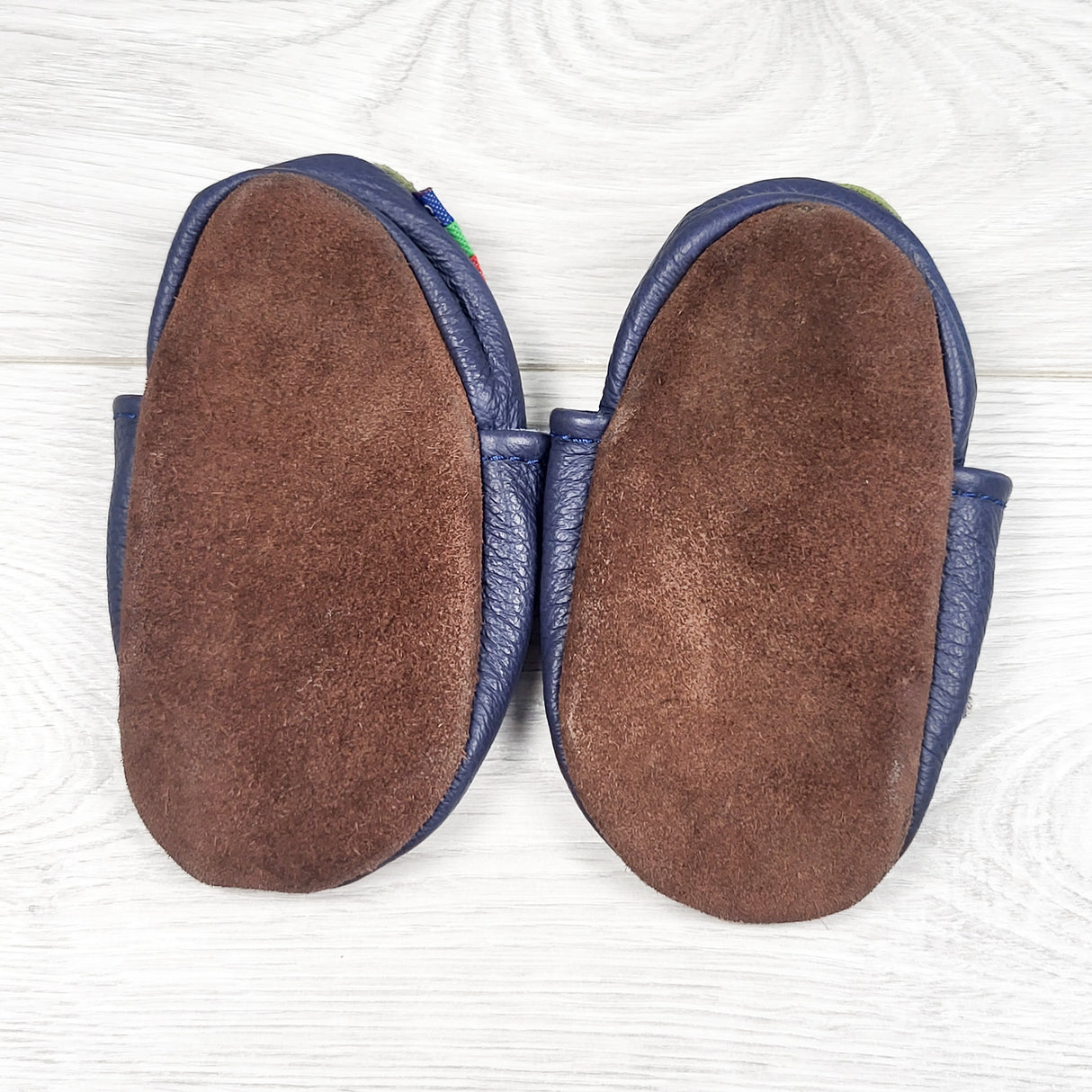 Carozoo navy soft soled leather shoes with lizards. Size like 6-12 months