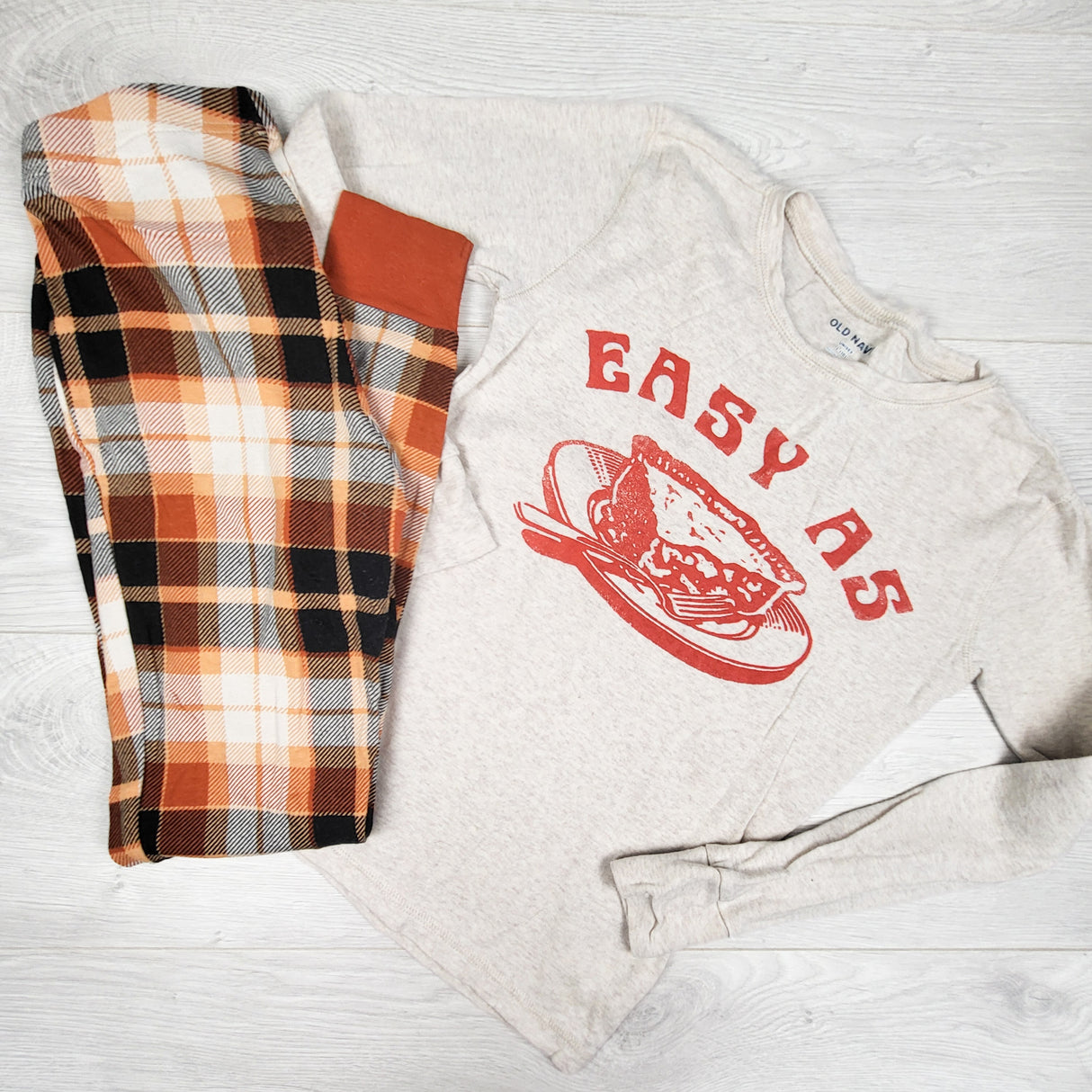 Old Navy unisex "Easy as Pie" 2pc PJs. Size 10