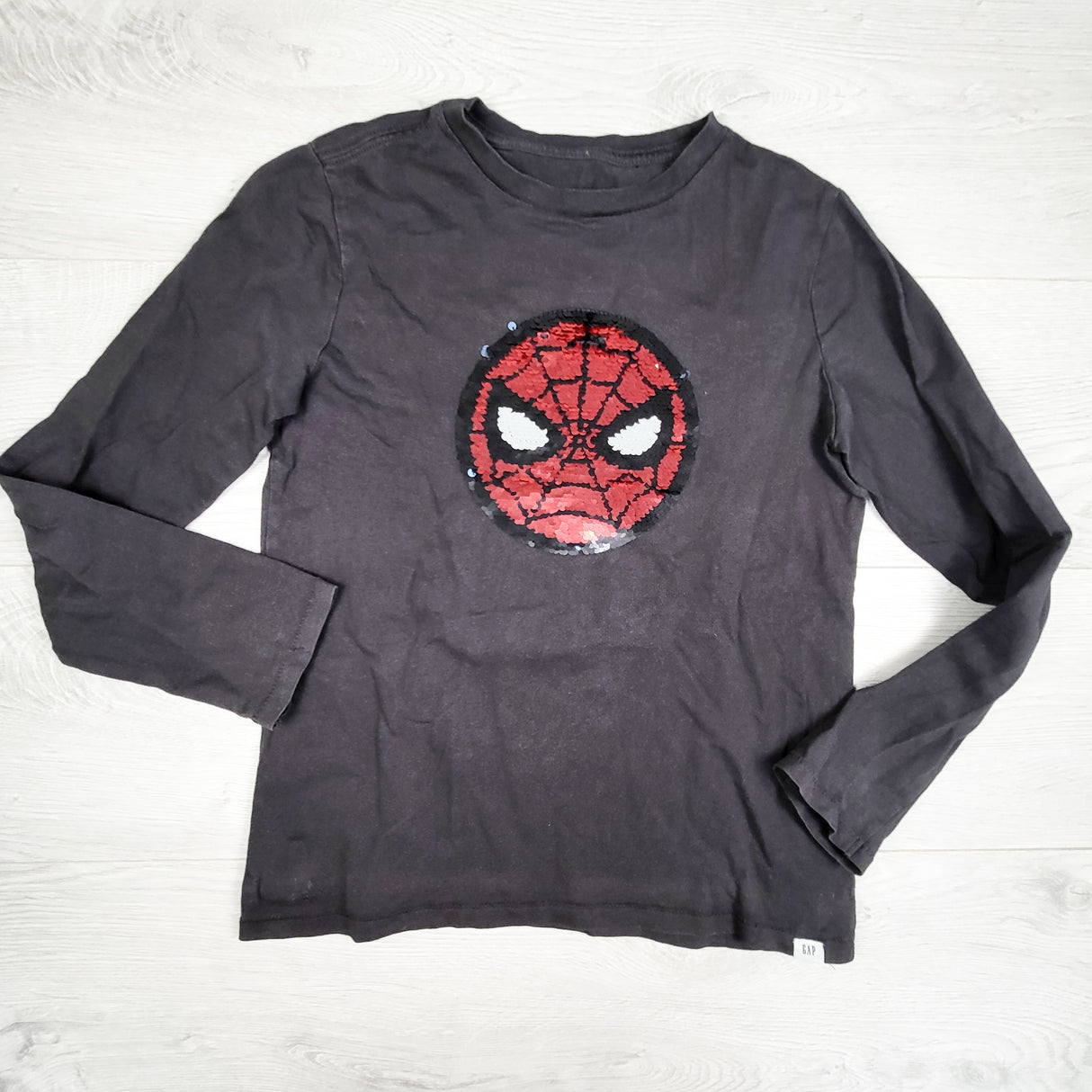 Gap x Marvel grey flip sequin Spider-man top. Size medium (8)