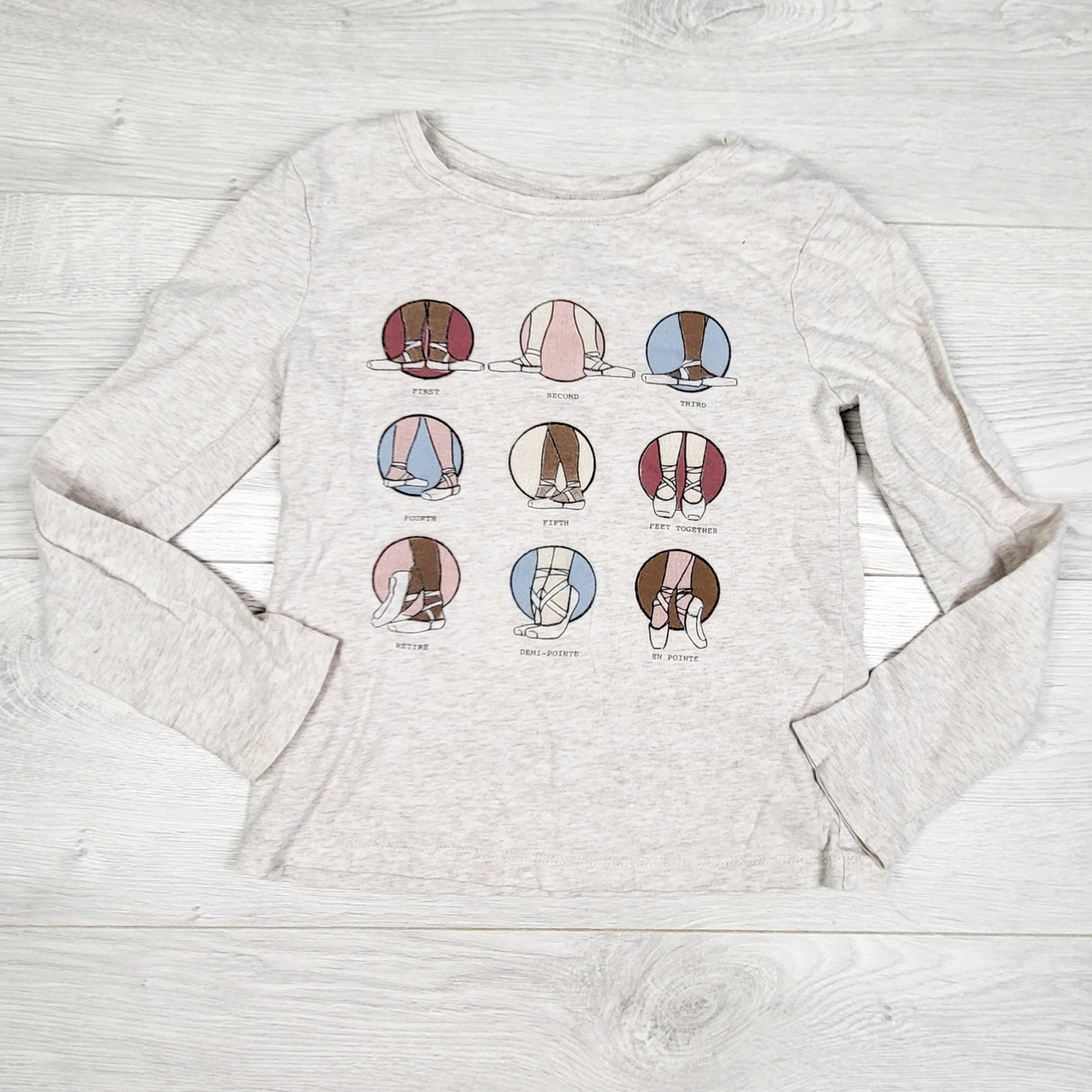Gap organic cotton top with ballet foot poses. Size 6/7