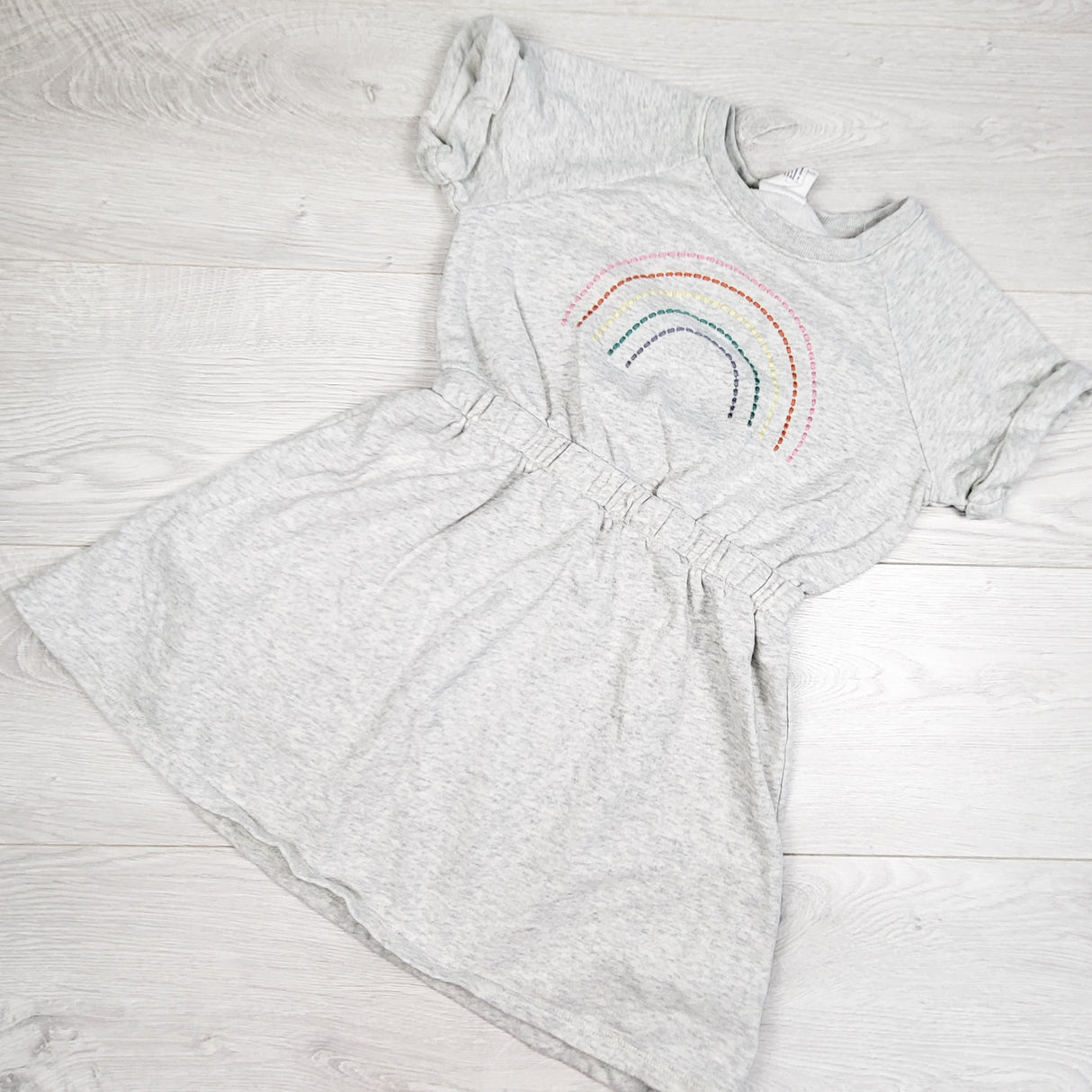Gap grey sweatshirt dress with rainbow. Size small (6/7)