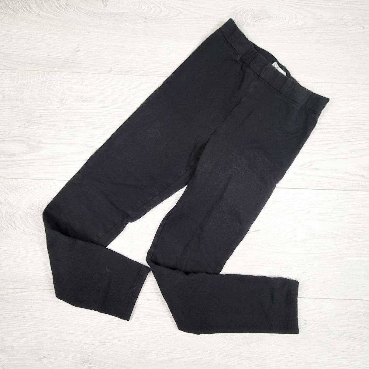H and M black leggings with adjustable waist. Size 7/8