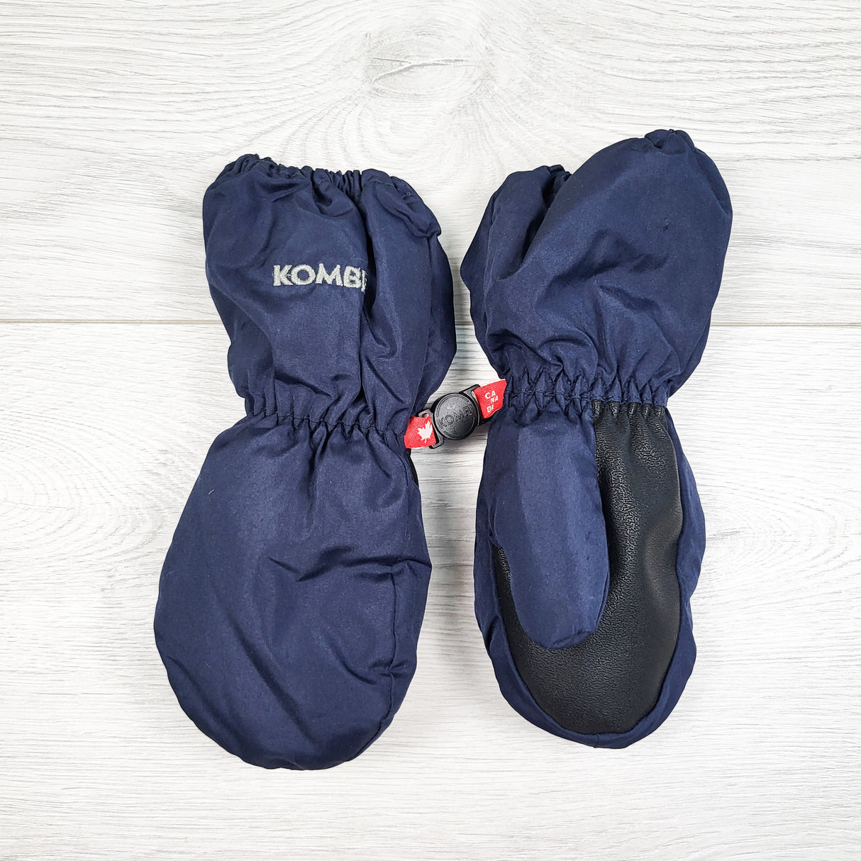Kombi navy mittens. Size small (4/5T)