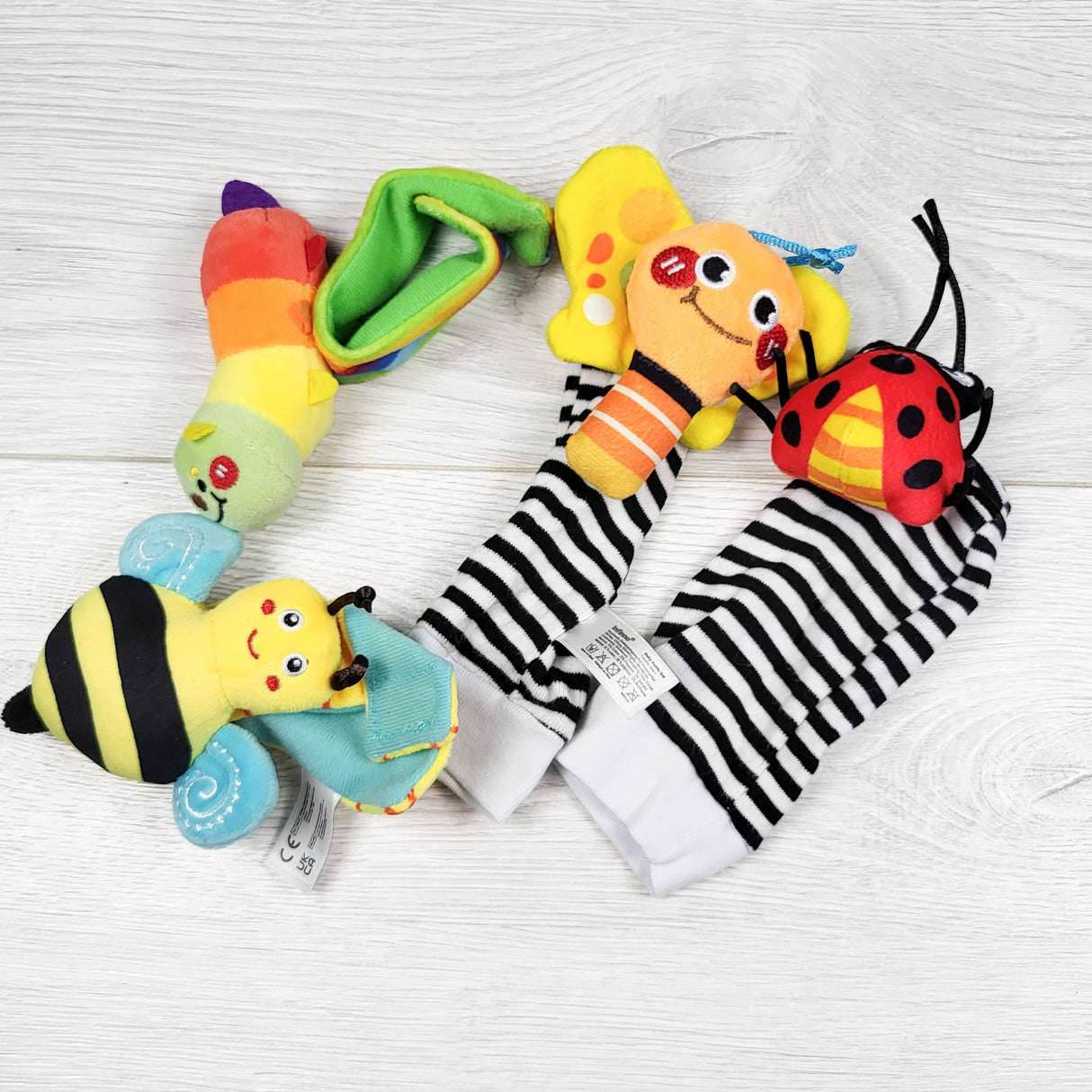Lot of wrist and ankle rattle / grabbing toys