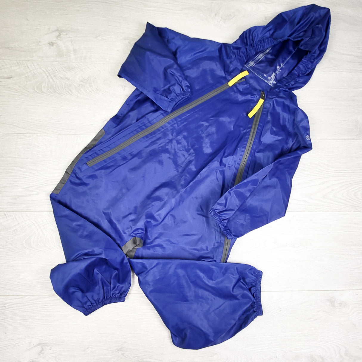 Cloudveil blue one piece rain suit. Size 4T