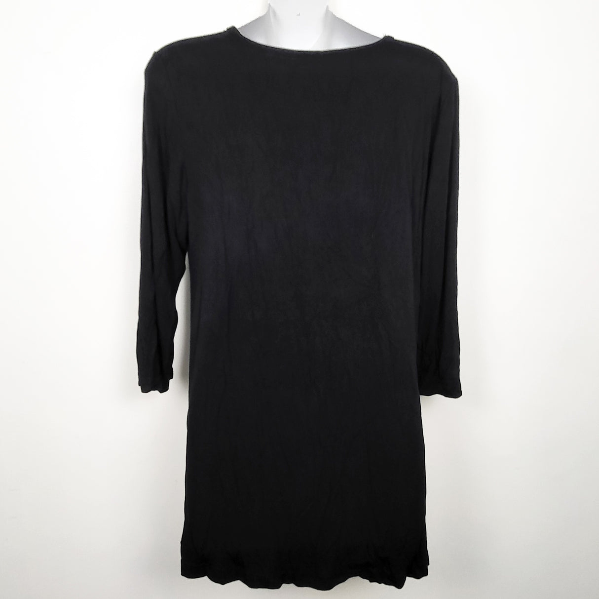 Hazel and Jools black 3/4 sleeve bamboo blend swing top. Size XL