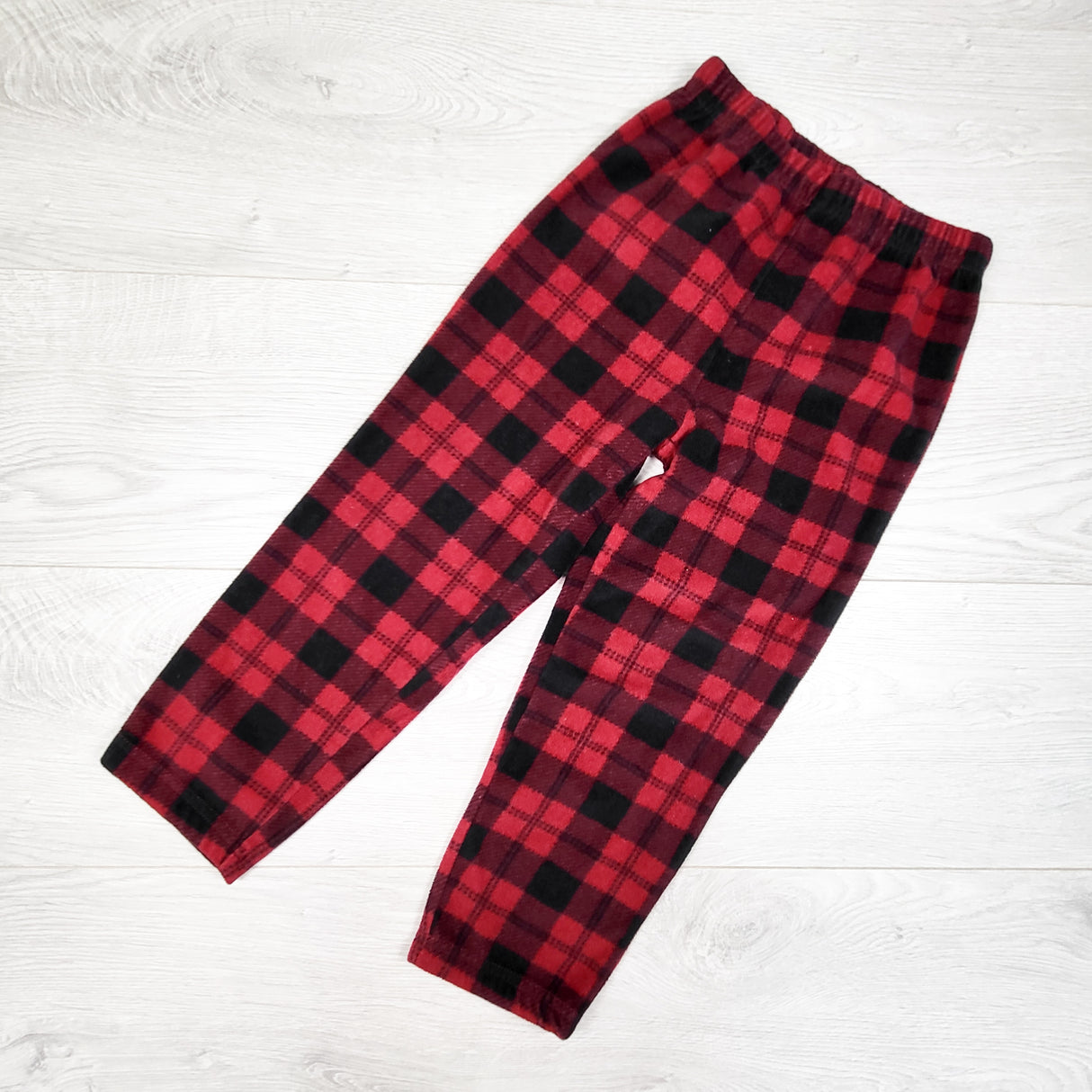 George red plaid fleece sleep pants. Size 5T